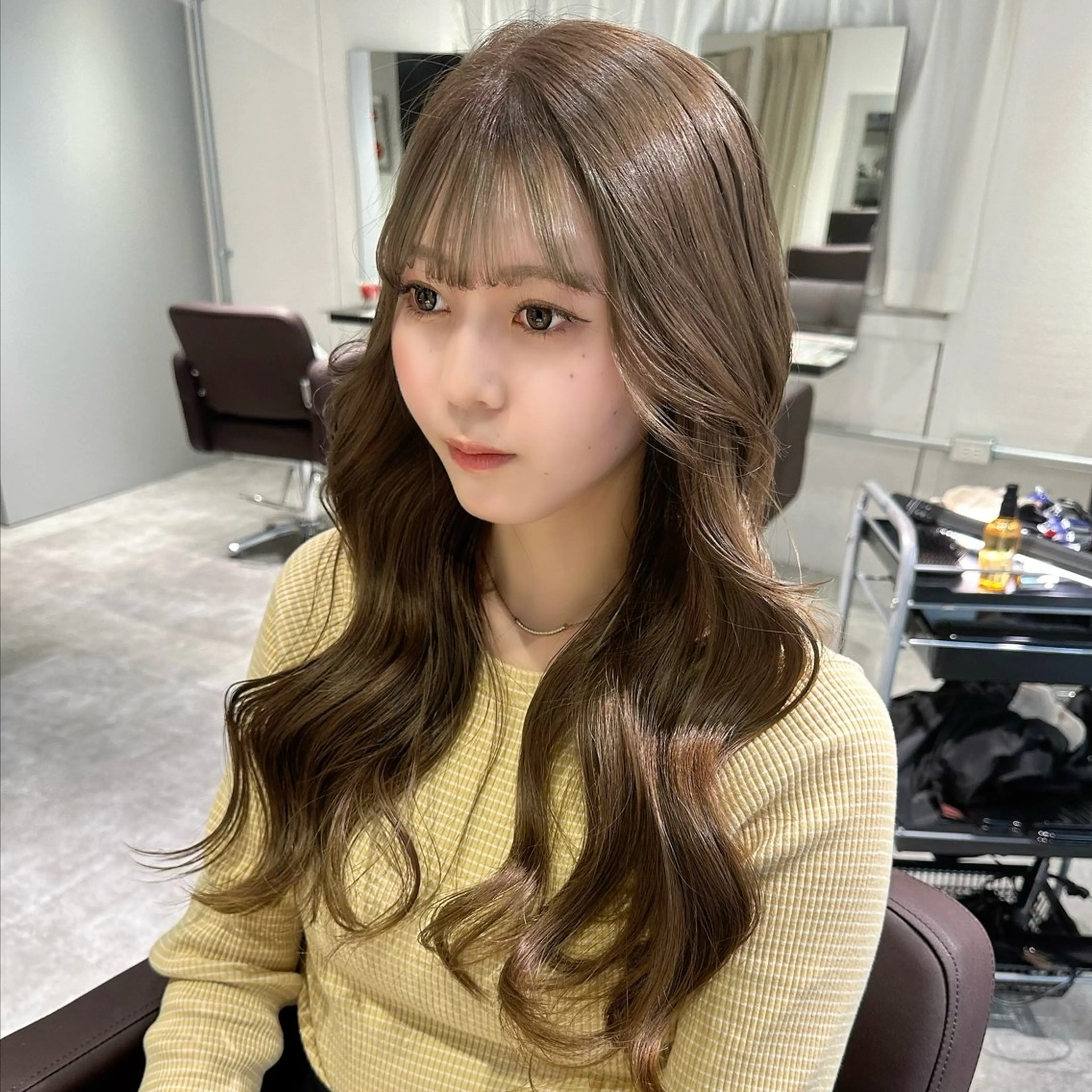 ロング カラー パーマ ヘアアレンジ ブリーチ ケアブリーチ ダブルカラー ハイライトカラー インナーカラー カット ヘアカラー トリートメント 髪質改善/レイヤー 縮毛矯正/ケラチン耀のヘアスタイル