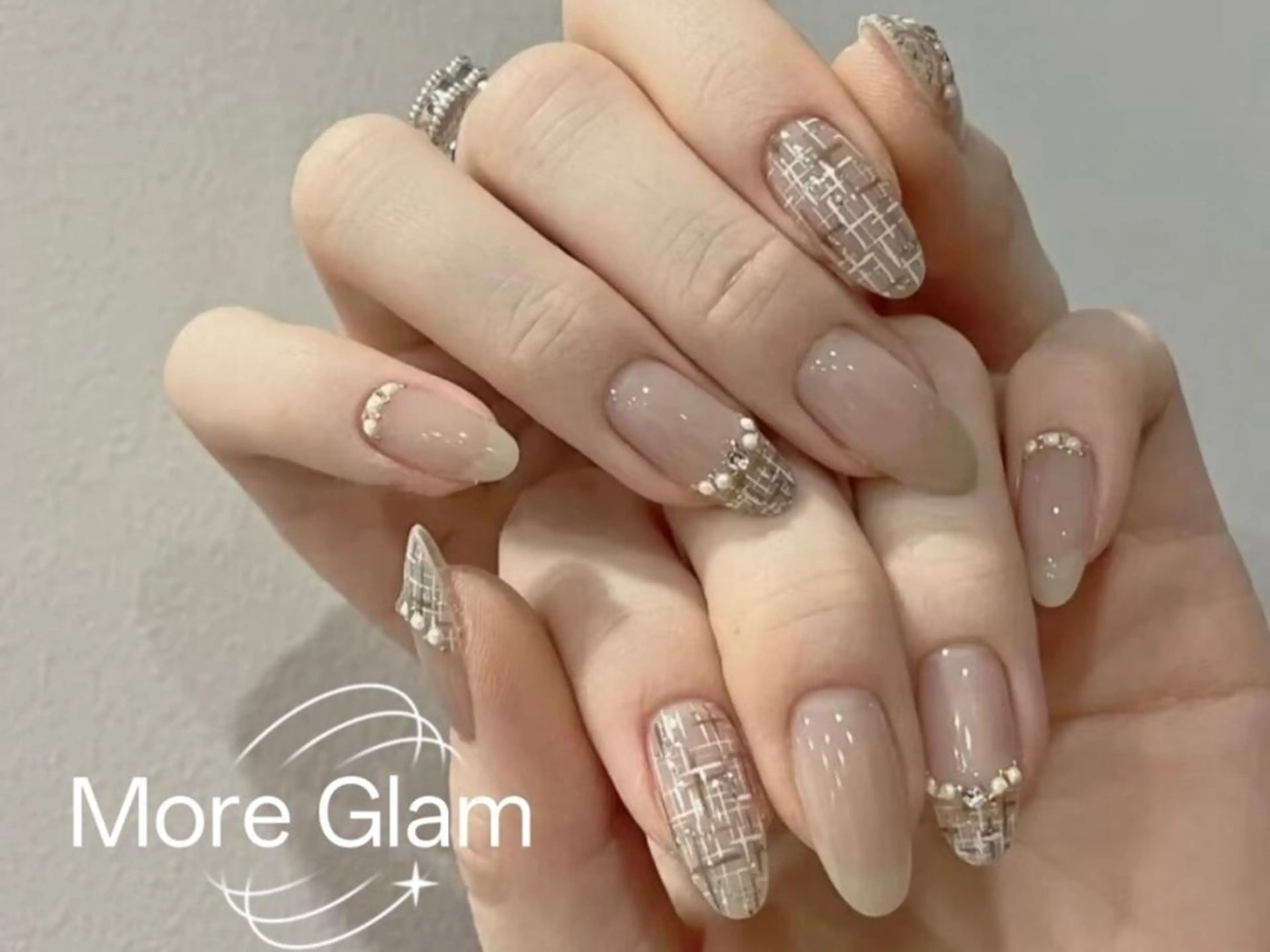 ネイル 長さ出し フットネイル フレンチネイル ジェルネイル ガラスフレンチ MoreGlam ネイルのネイルデザイン