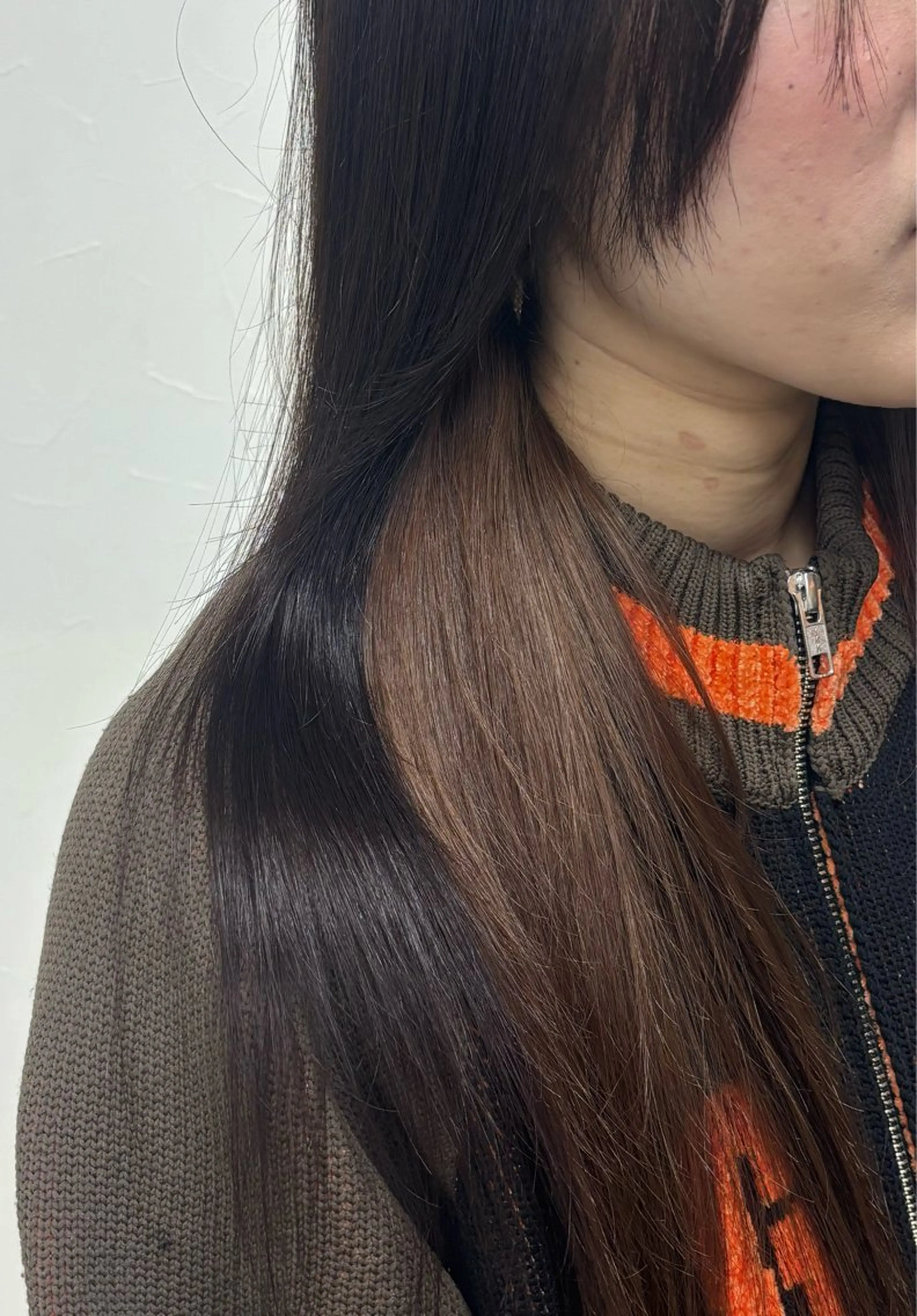 ロング カラー MOE /艶感カラー /韓国風スタイルのヘアスタイル