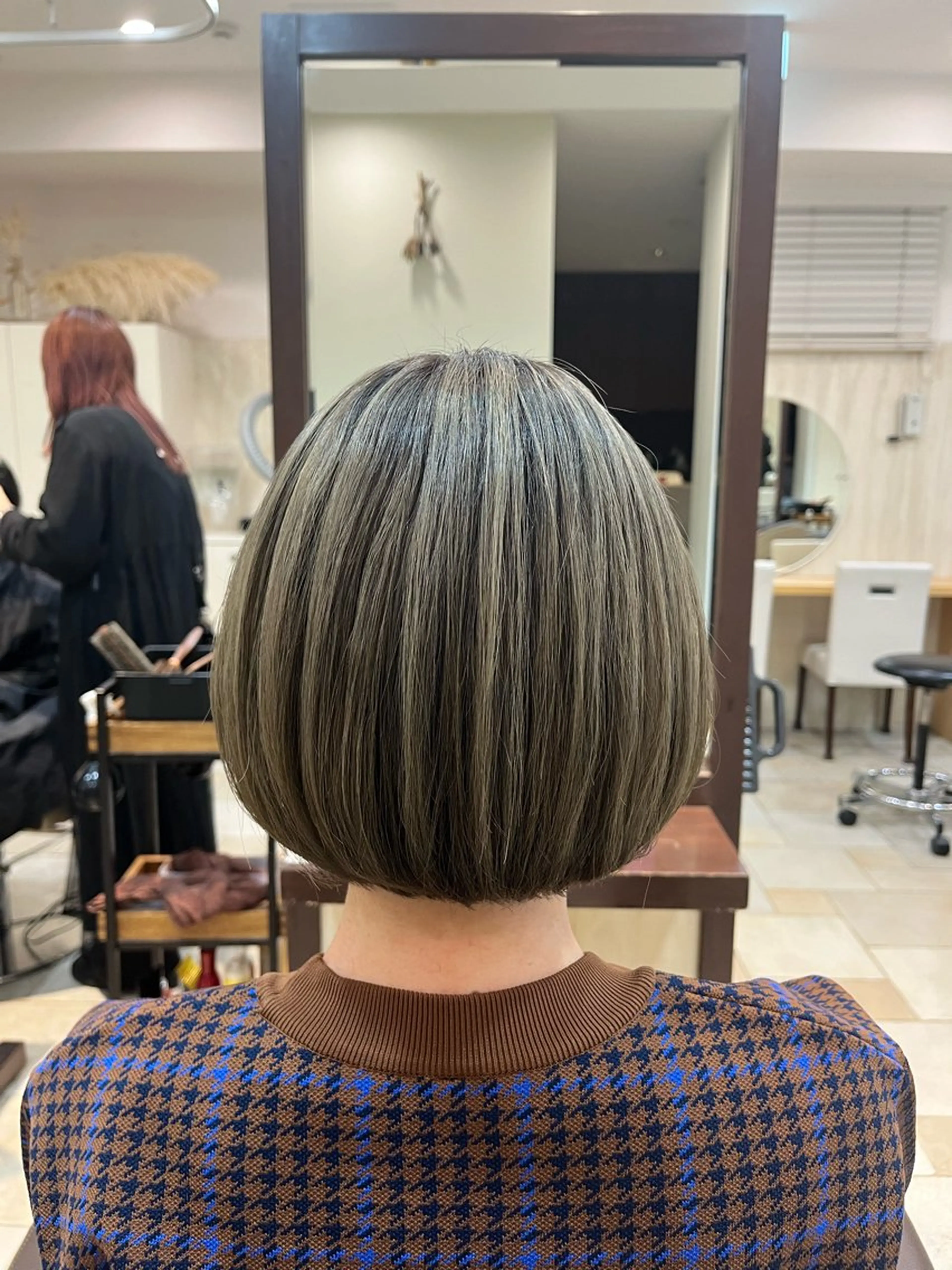 ショート カラー カット ヘアカラー 大人透明感艶カラー 寺田稜のヘアスタイル