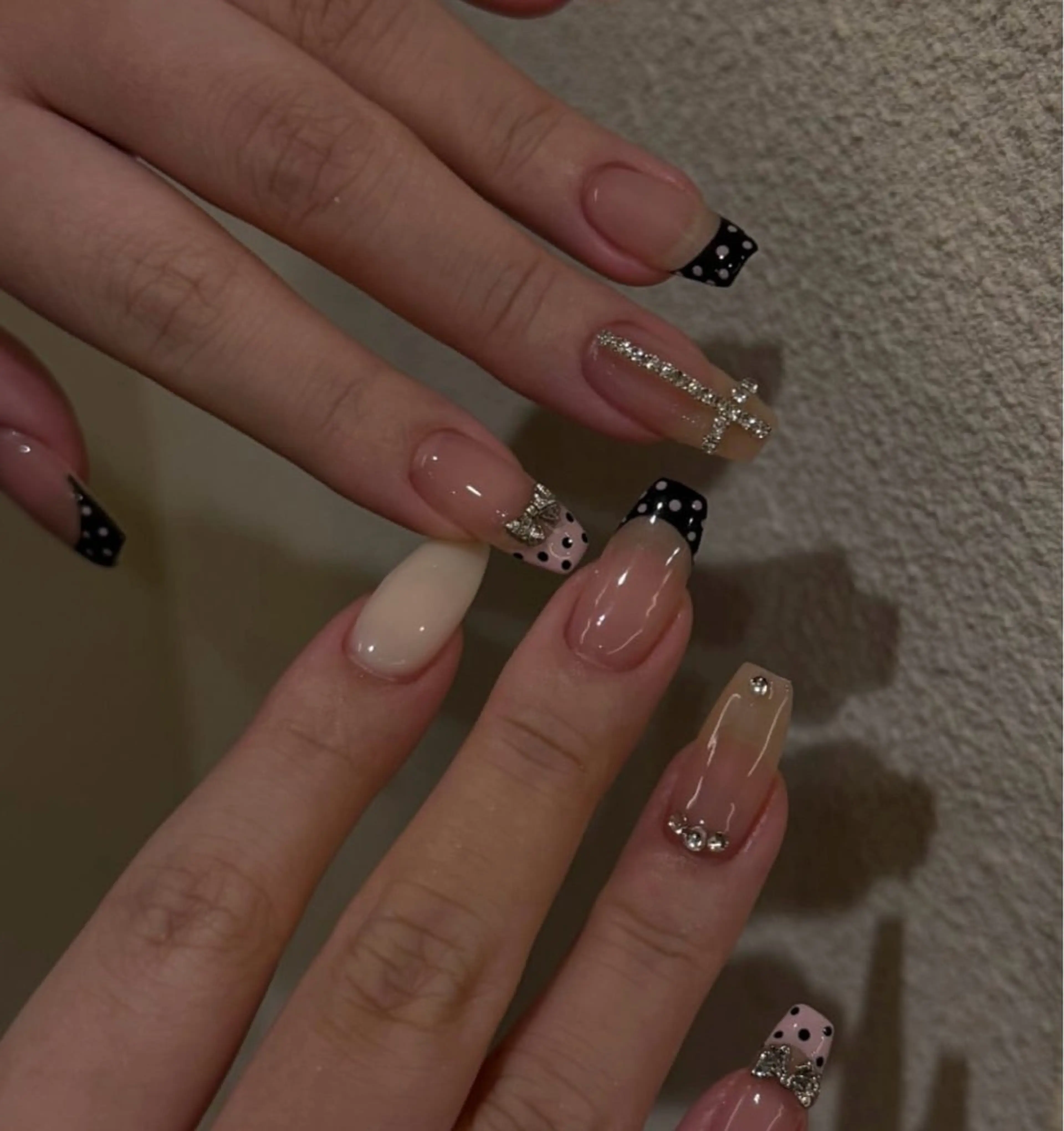 ネイル ハンドネイル BERA NAILSのネイルデザイン