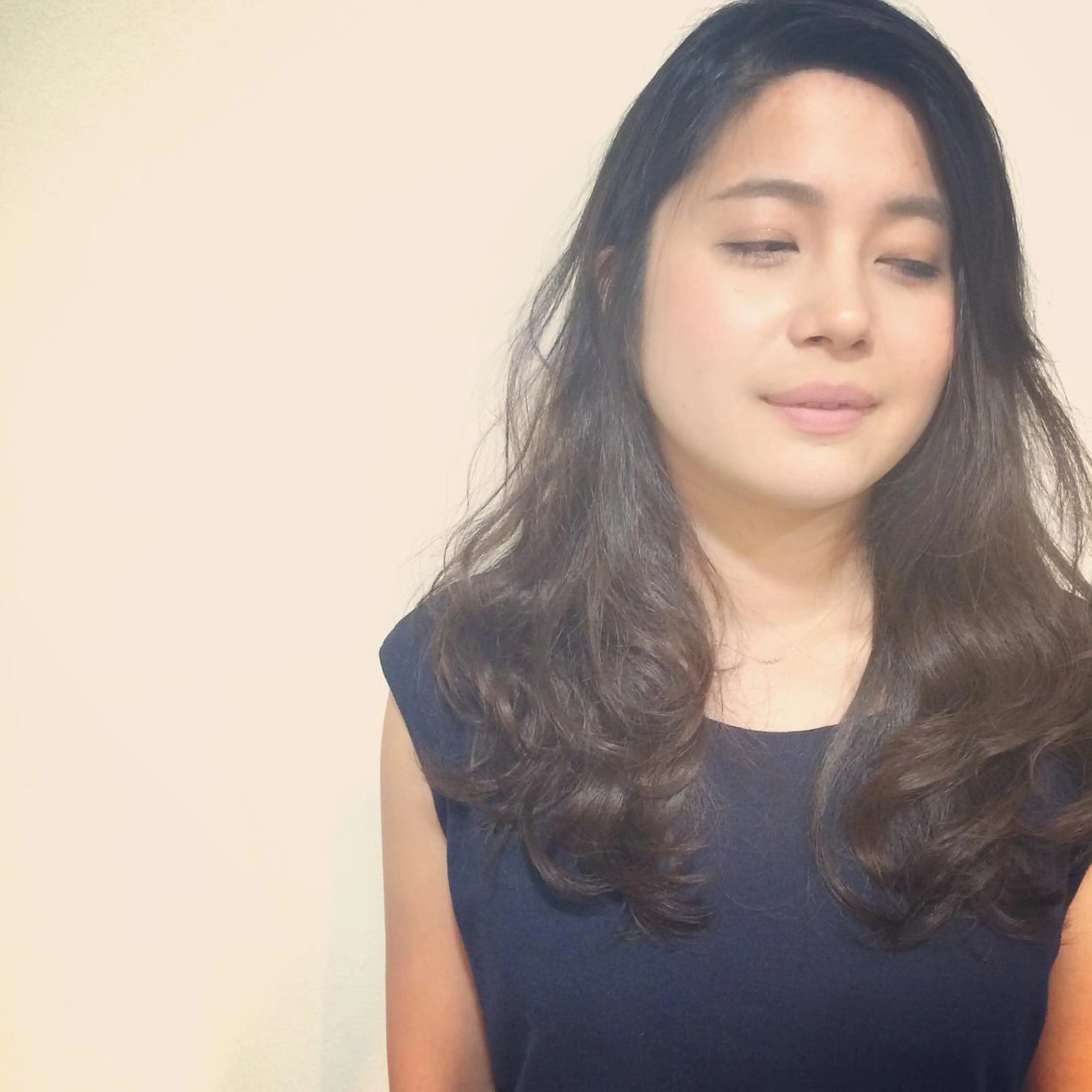 ショート ミディアム セミロング ロング カラー パーマ ヘアアレンジ メンズ ミディアムパーマ メンズパーマ セミロングパーマ レイヤーカット デジタルパーマ 岡田 杏のエステ・リラクイメージ