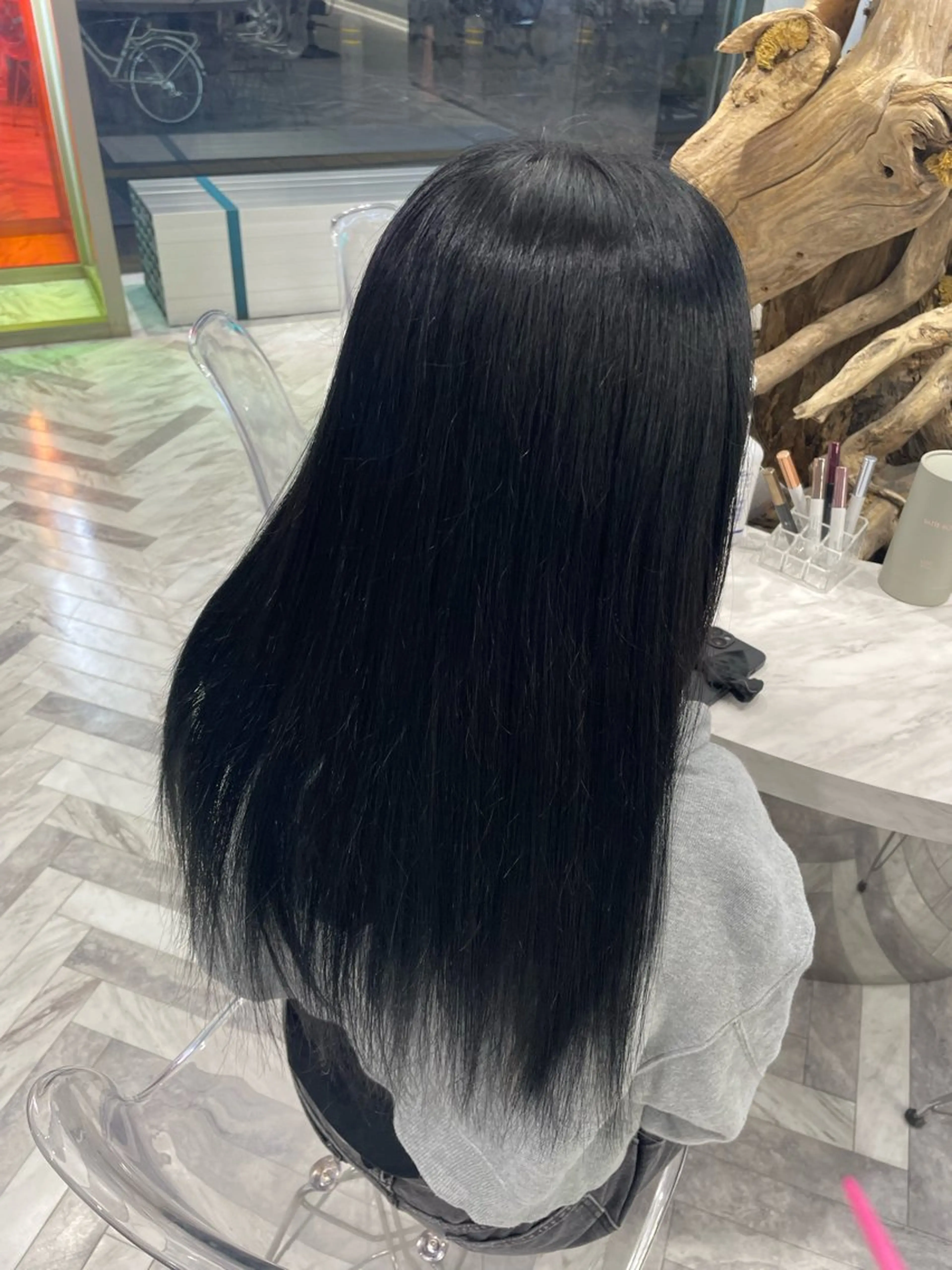 ロング カラー バレイヤージュ ブリーチ ケアブリーチ ダブルカラー イヤリングカラー フェザーショート⚡️ REONのヘアスタイル