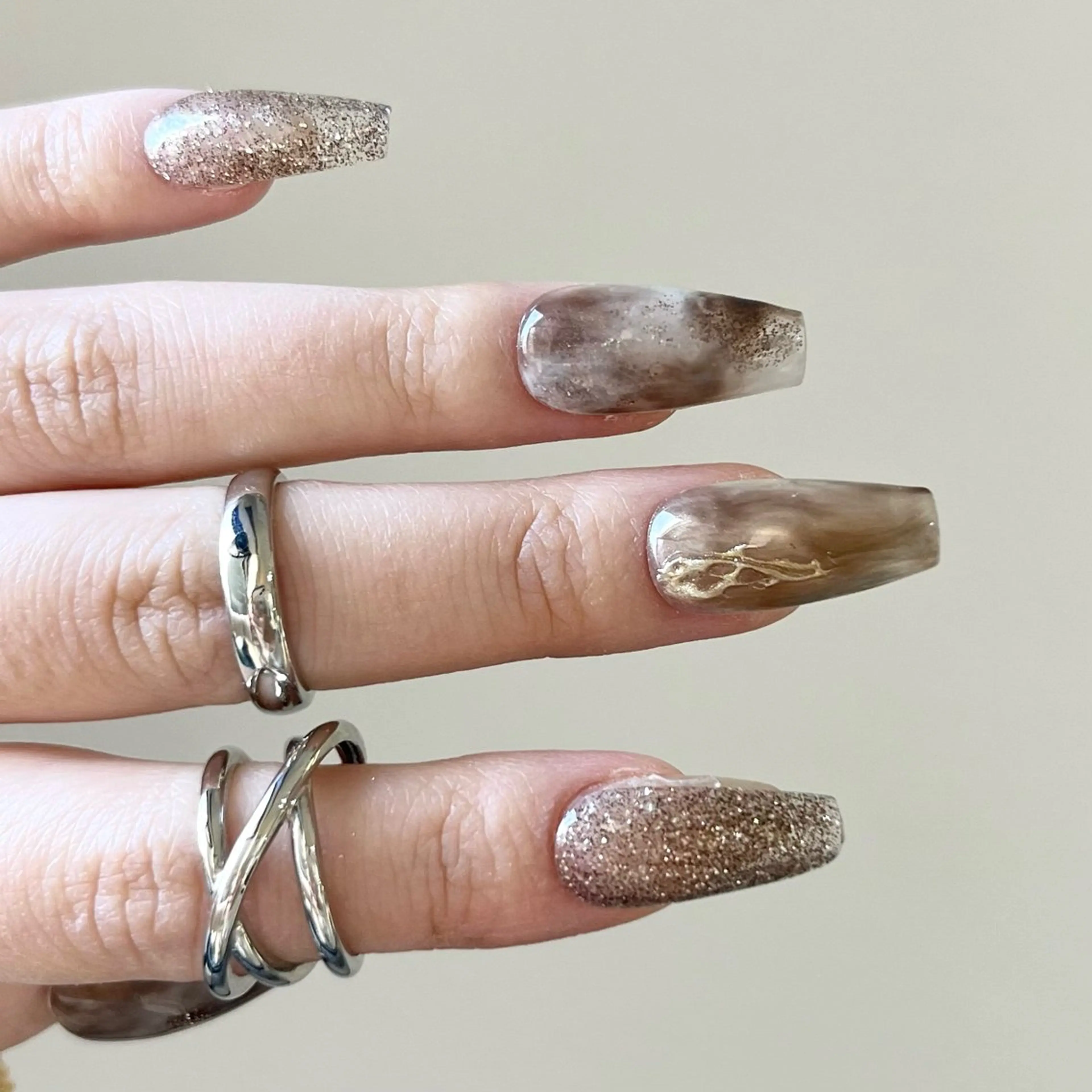 ネイル Ray. ちゅるん系ニュアンスのエステ・リラクイメージ