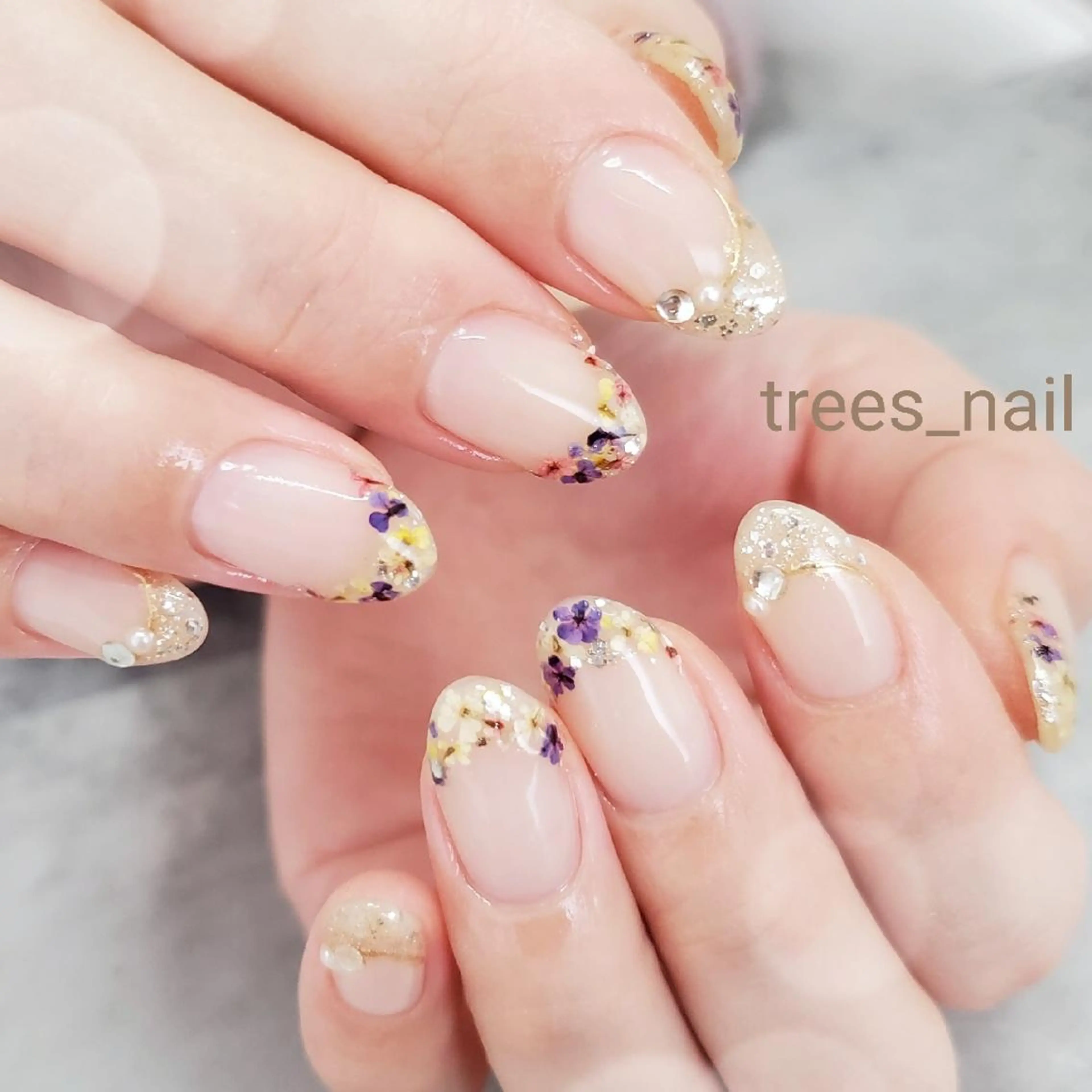 ネイル trees_ nailのネイルデザイン