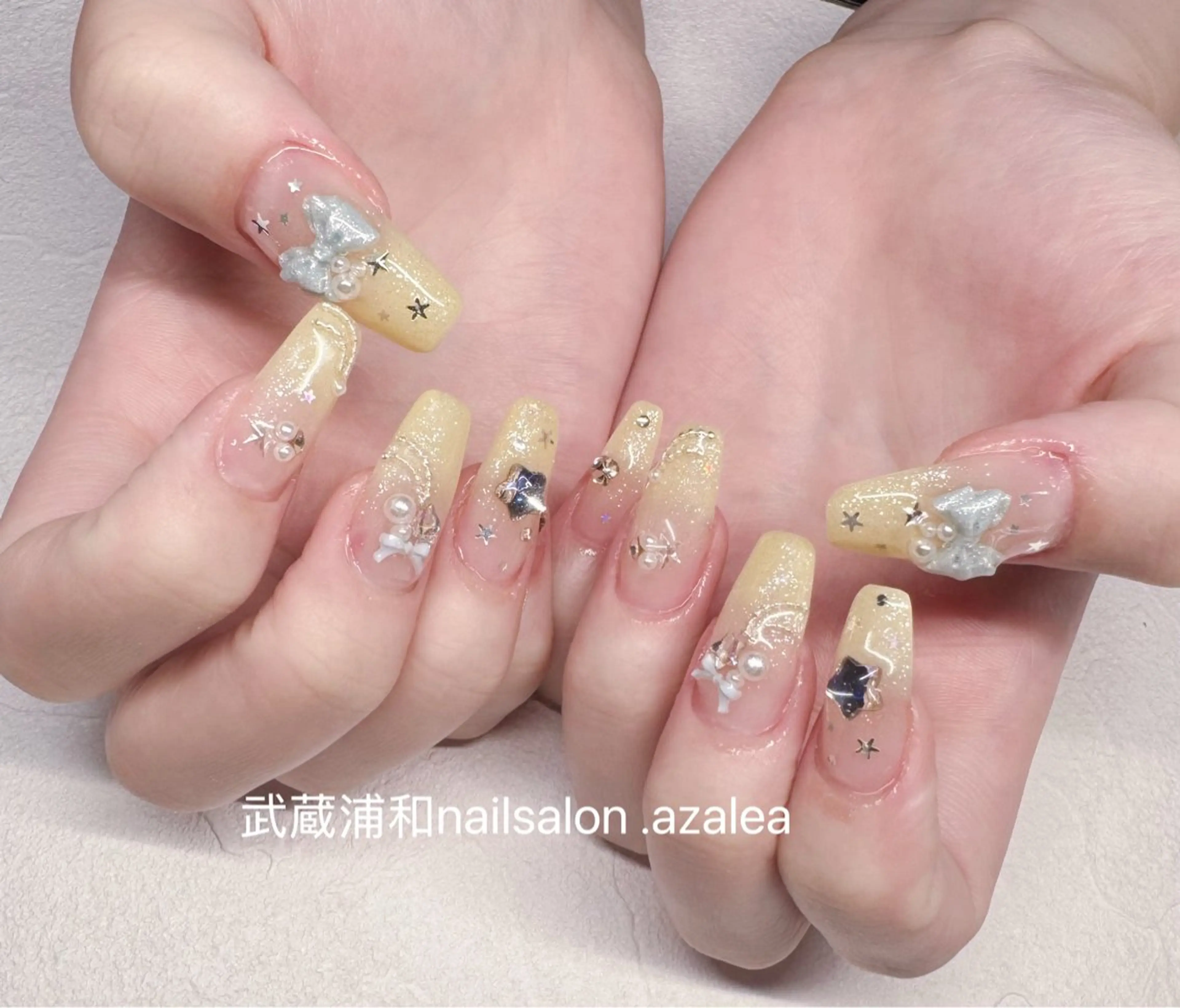 ネイル ハンドネイル R inのネイルデザイン