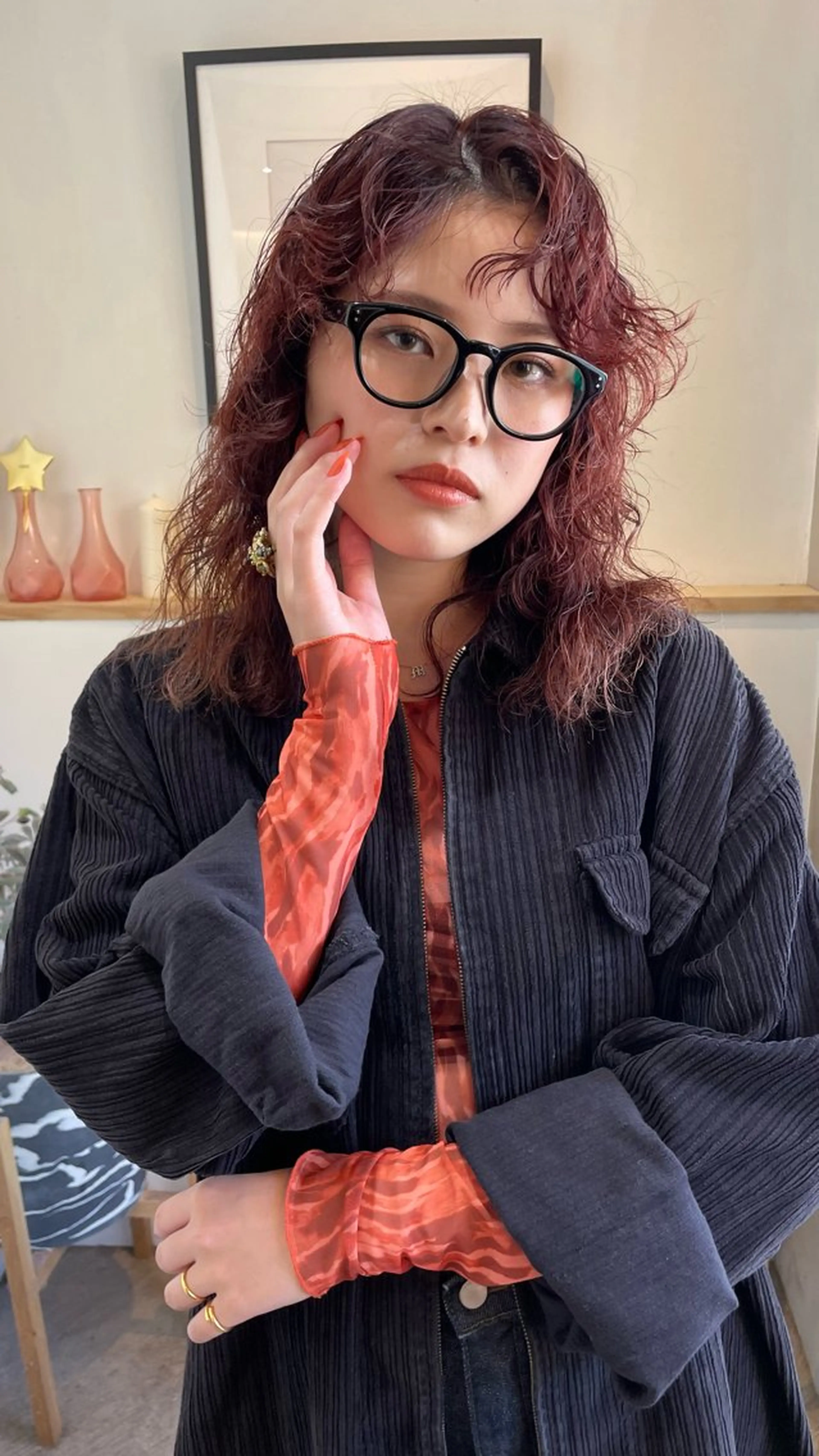 ミディアム カラー パーマ ミディアムパーマ カシス ピンクカラー カット ヘアカラー パーマ トリートメント パーマ/パーマ落とし 【Kouta】のヘアスタイル