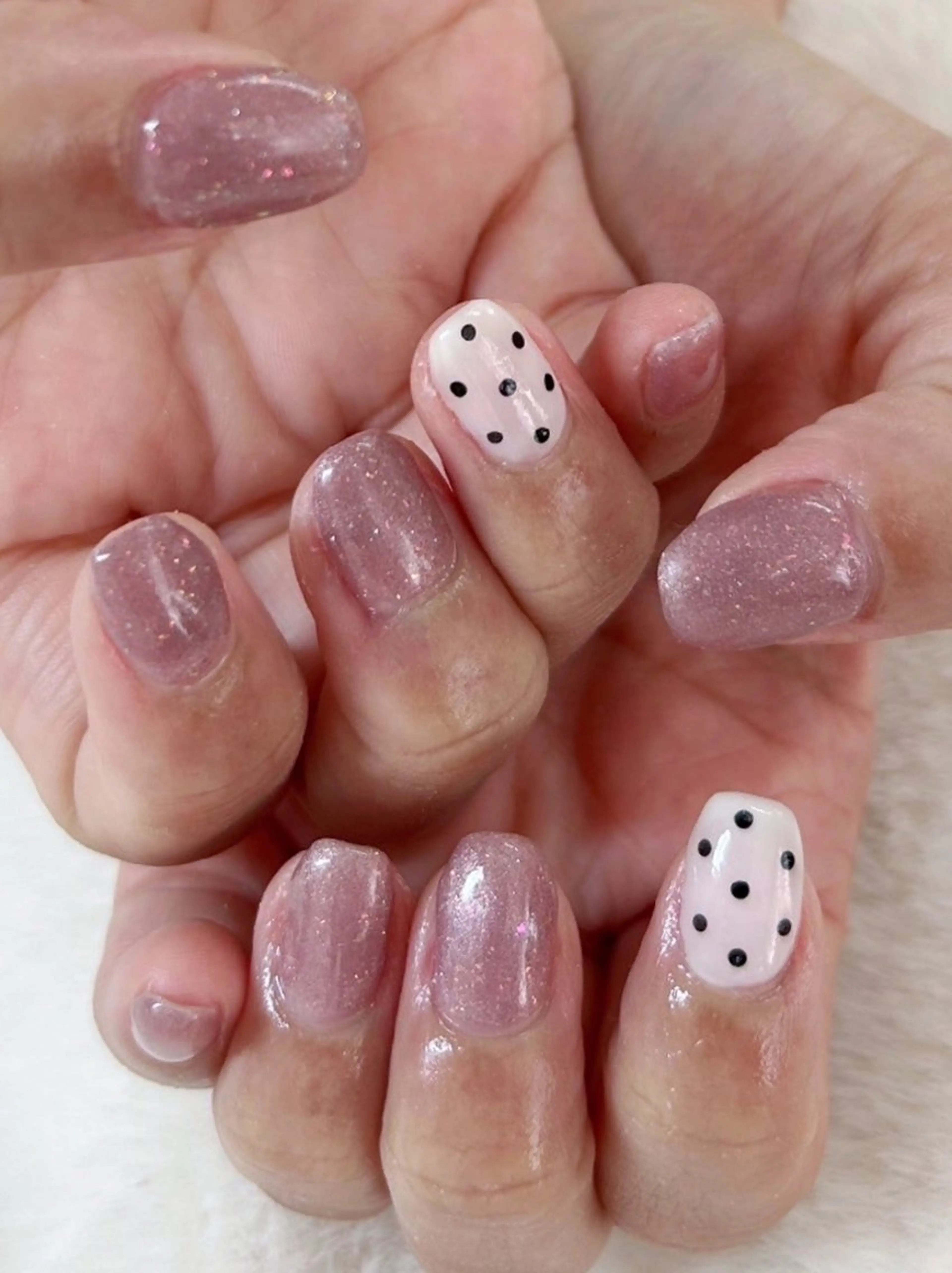 ネイル ドット シンプルネイル ハンドネイル ハンドケア 心斎橋Salon Epokkuのネイルデザイン