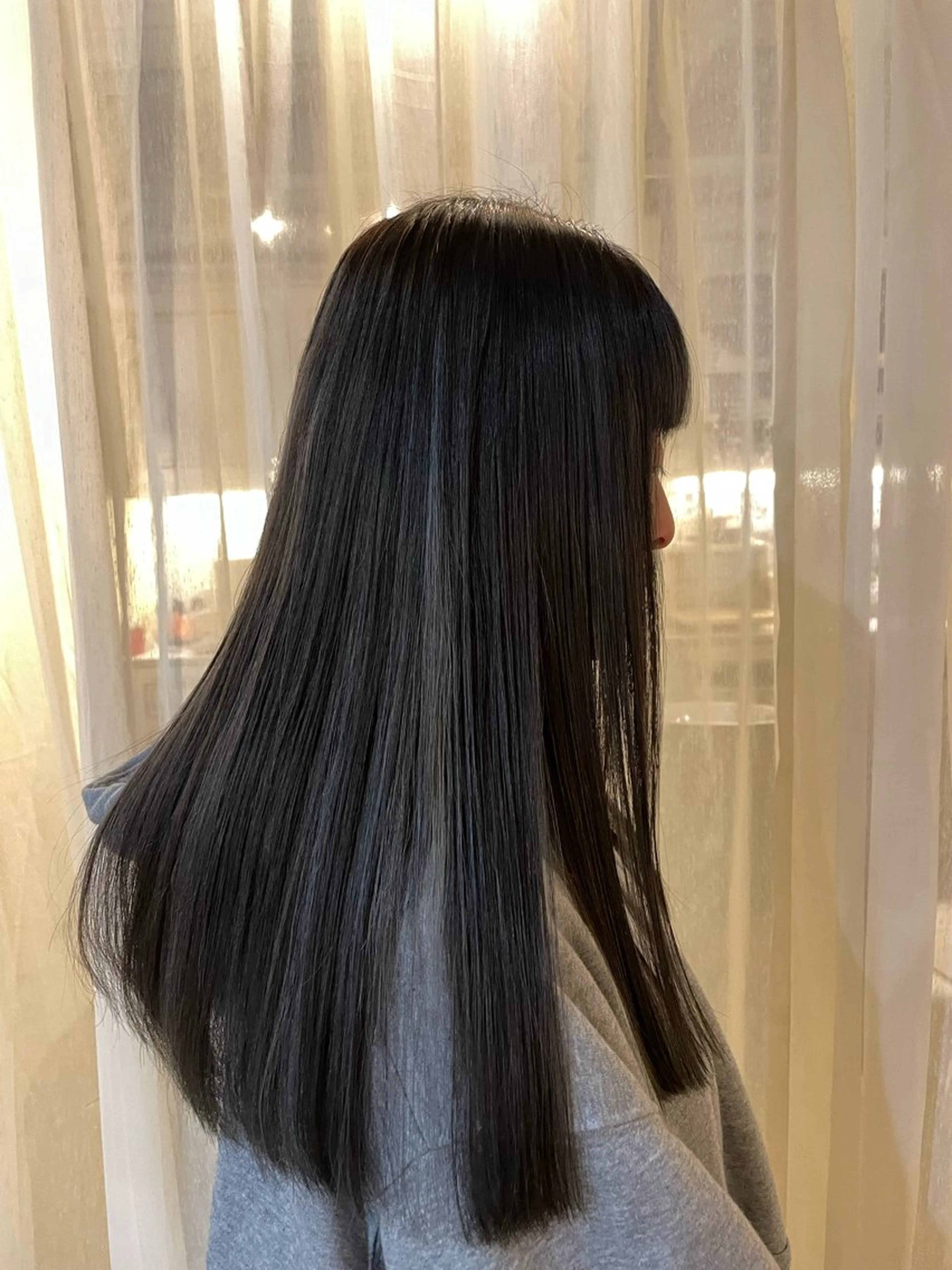 ロング 藤原 百花のヘアスタイル