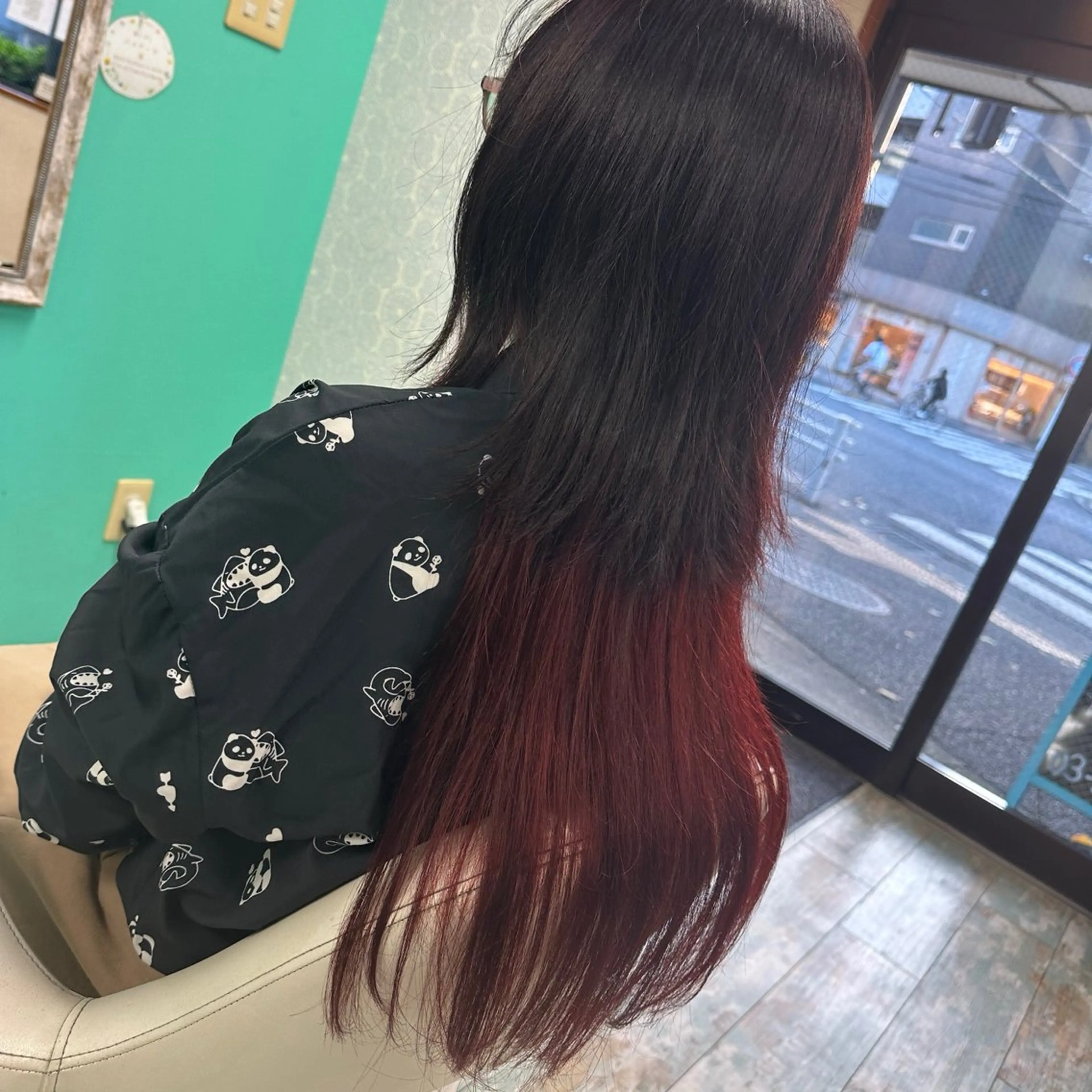 ロング ヘアカラー 三原 友美のヘアスタイル