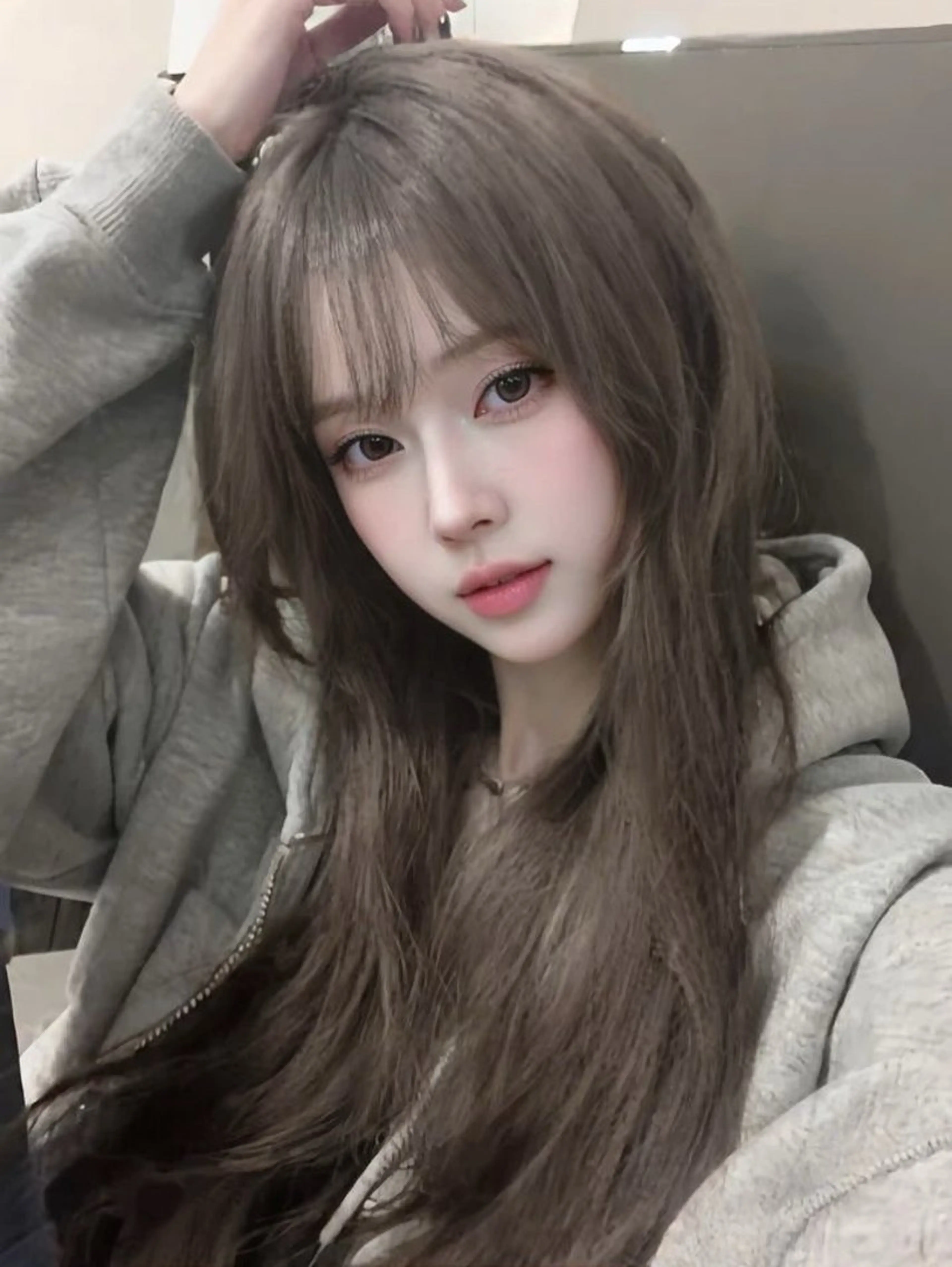 ロング カラー 透明感カラー グレージュ/あいのヘアスタイル