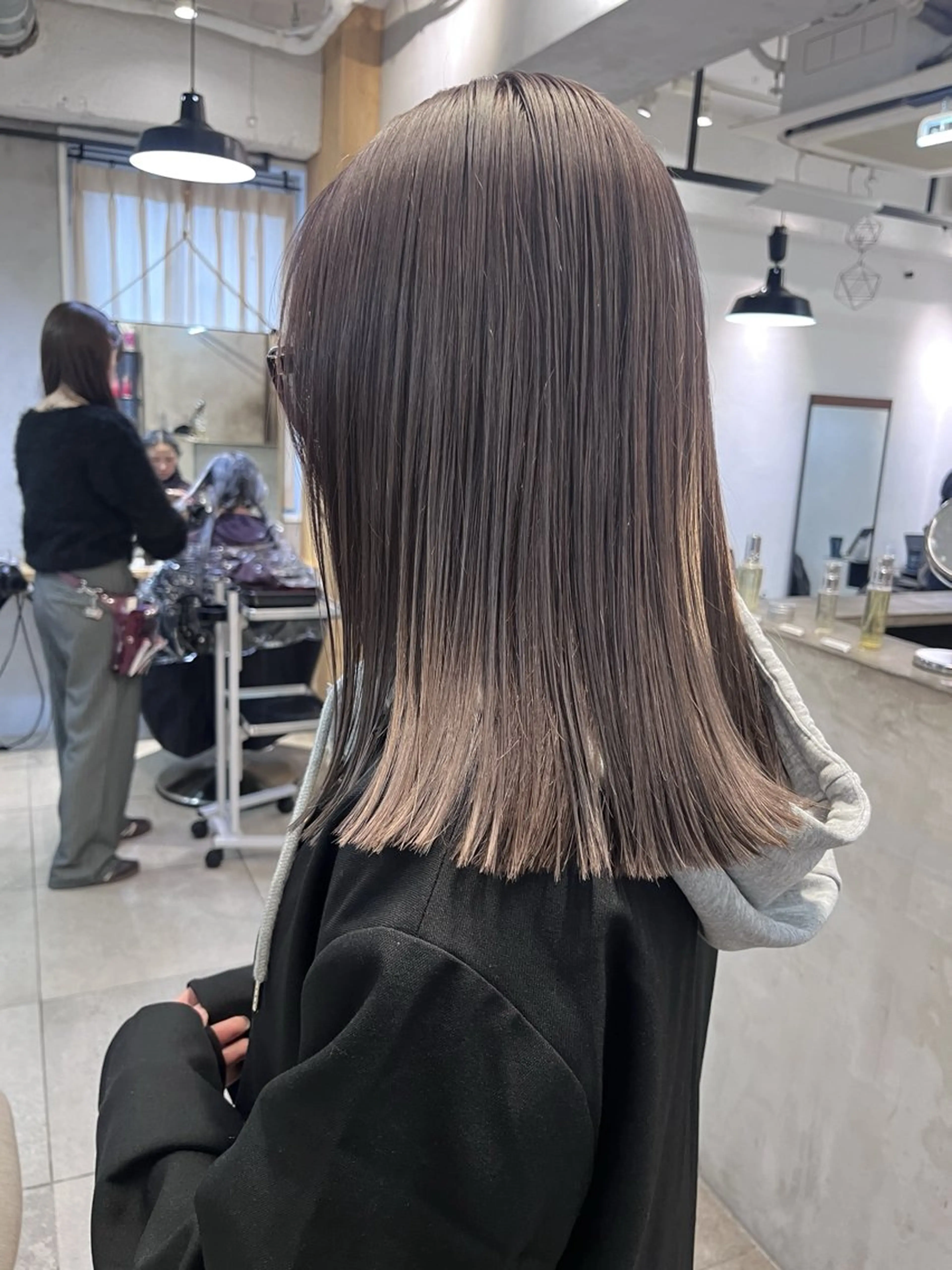 ミディアム カラー ヘアカラー トリートメント 赤み消しカラー/ ナチュラル/トモキのヘアスタイル