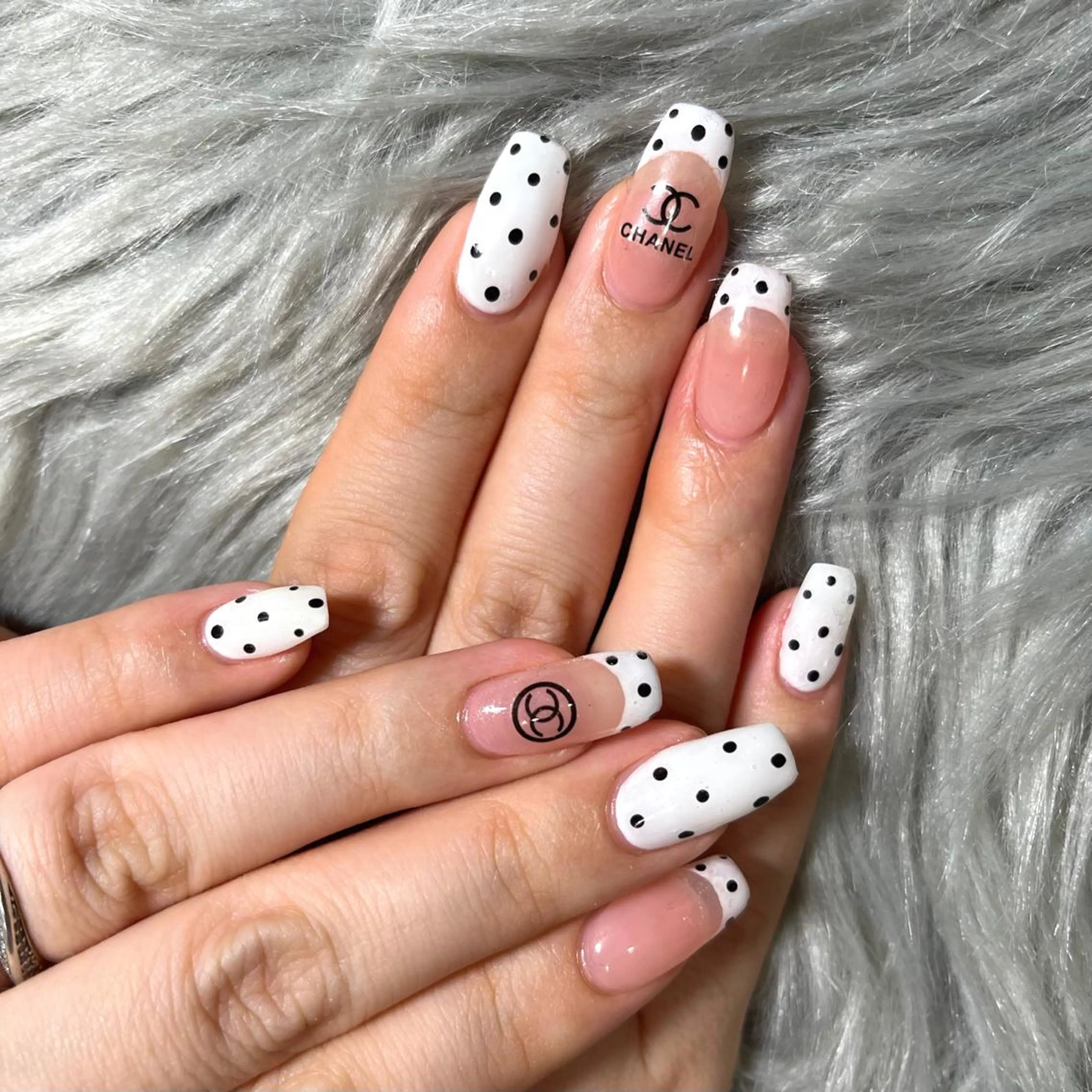 ネイル ハンドネイル Betty ✶のマツエク・マツパデザイン