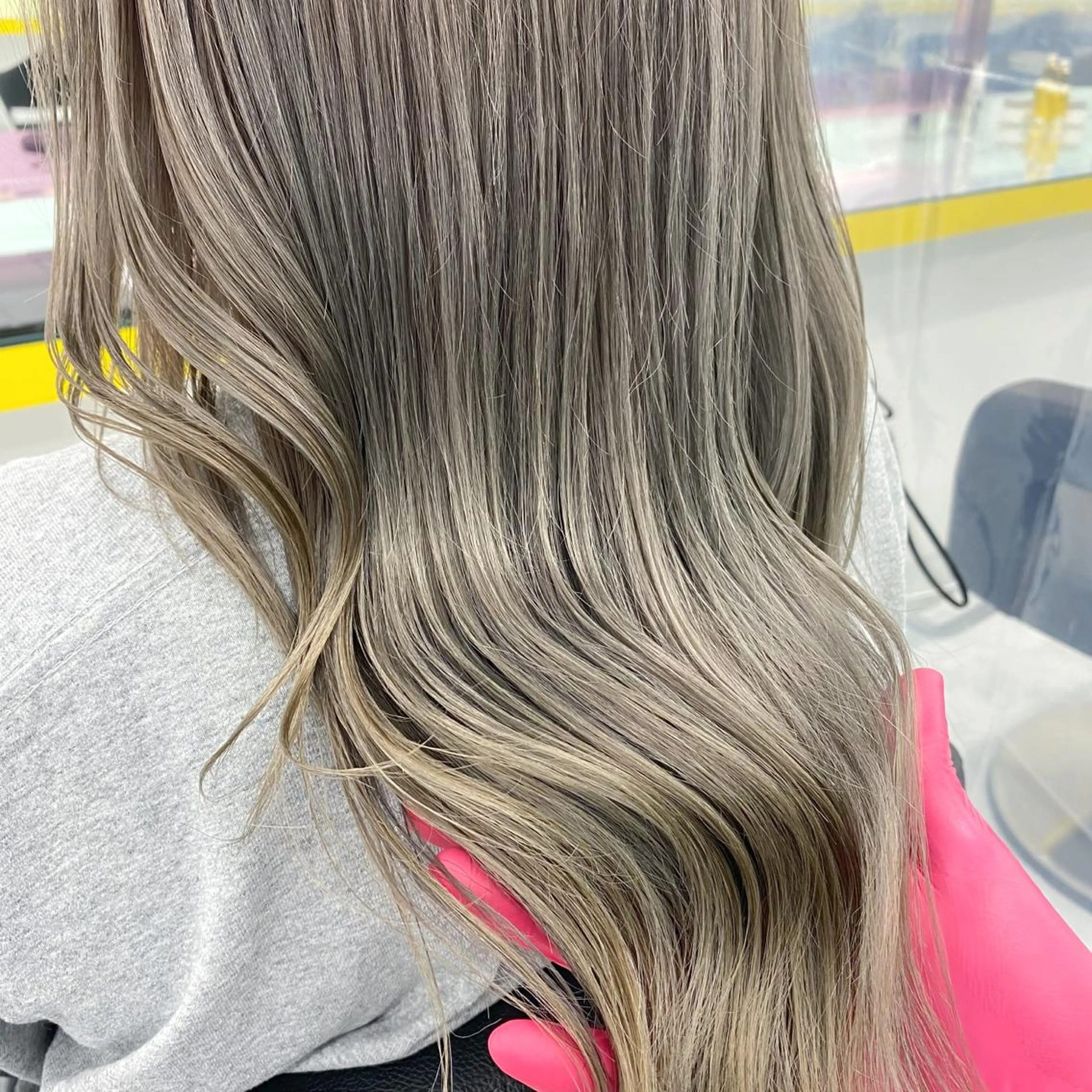 ロング カラー エフェクトブリーチ 🌟前澤啓太朗のヘアスタイル