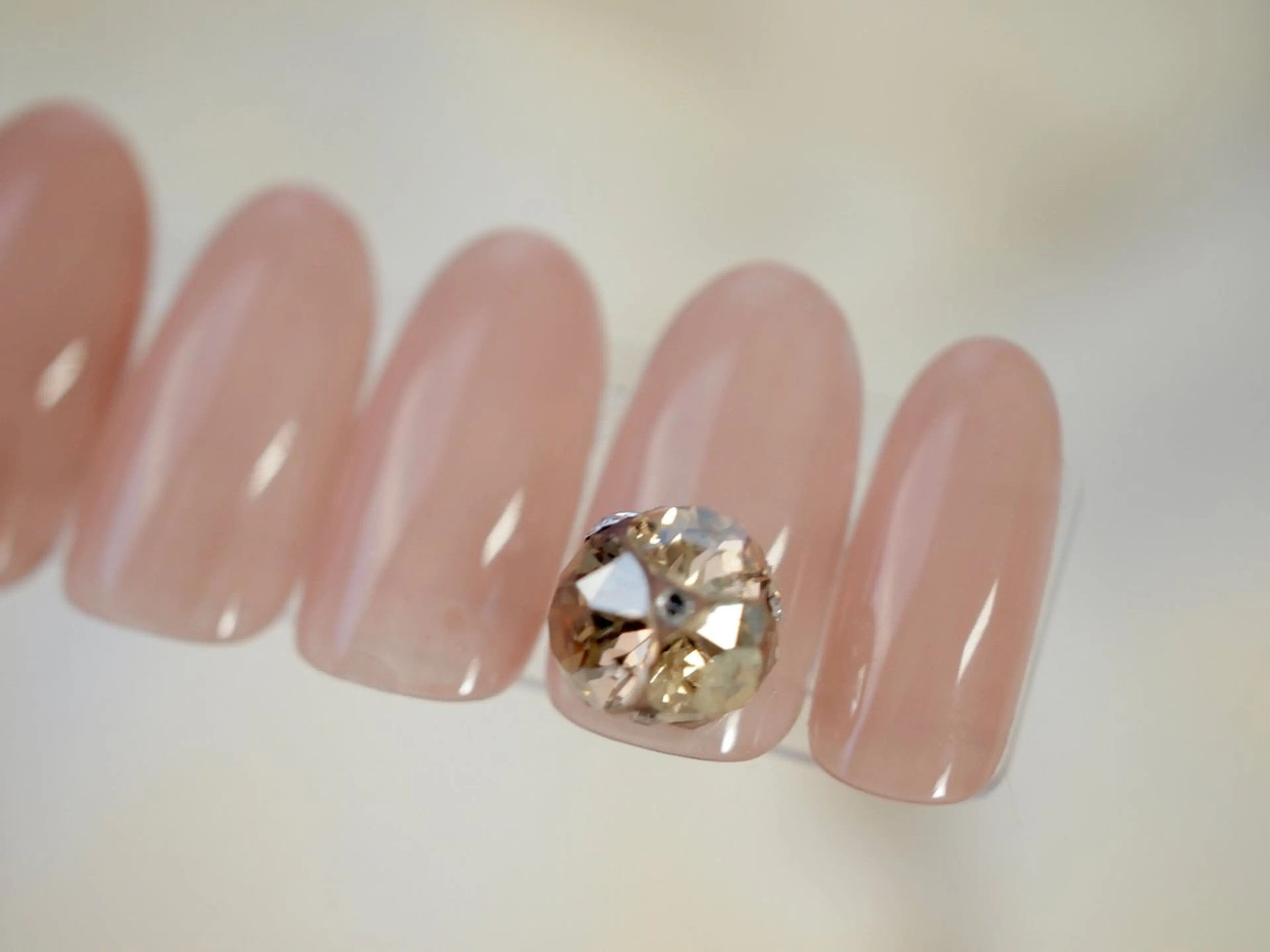 ネイル ワンカラーネイル ソアネイル スタッフのネイルデザイン