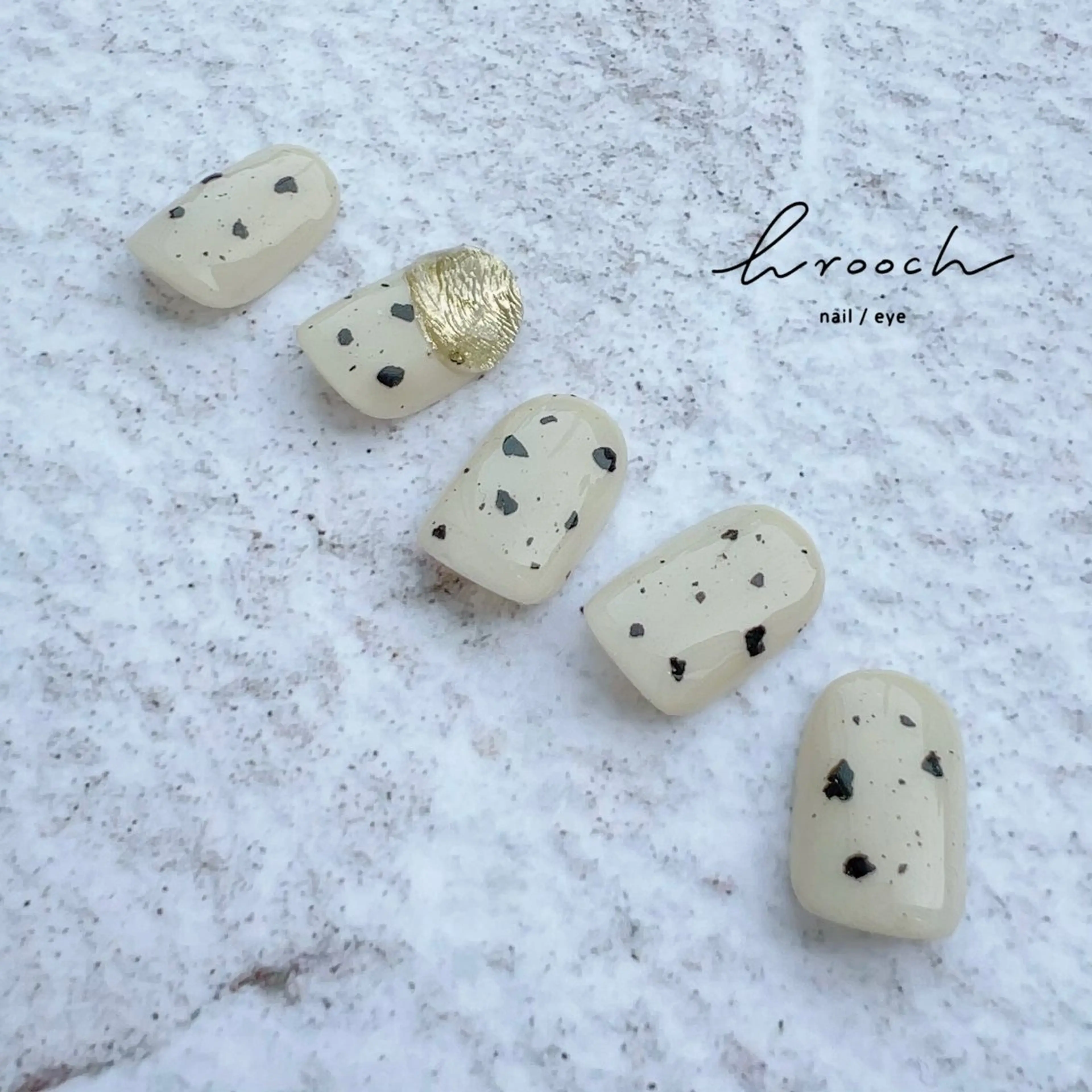 ネイル ハンドネイル BRooCH 市川かおりのネイルデザイン