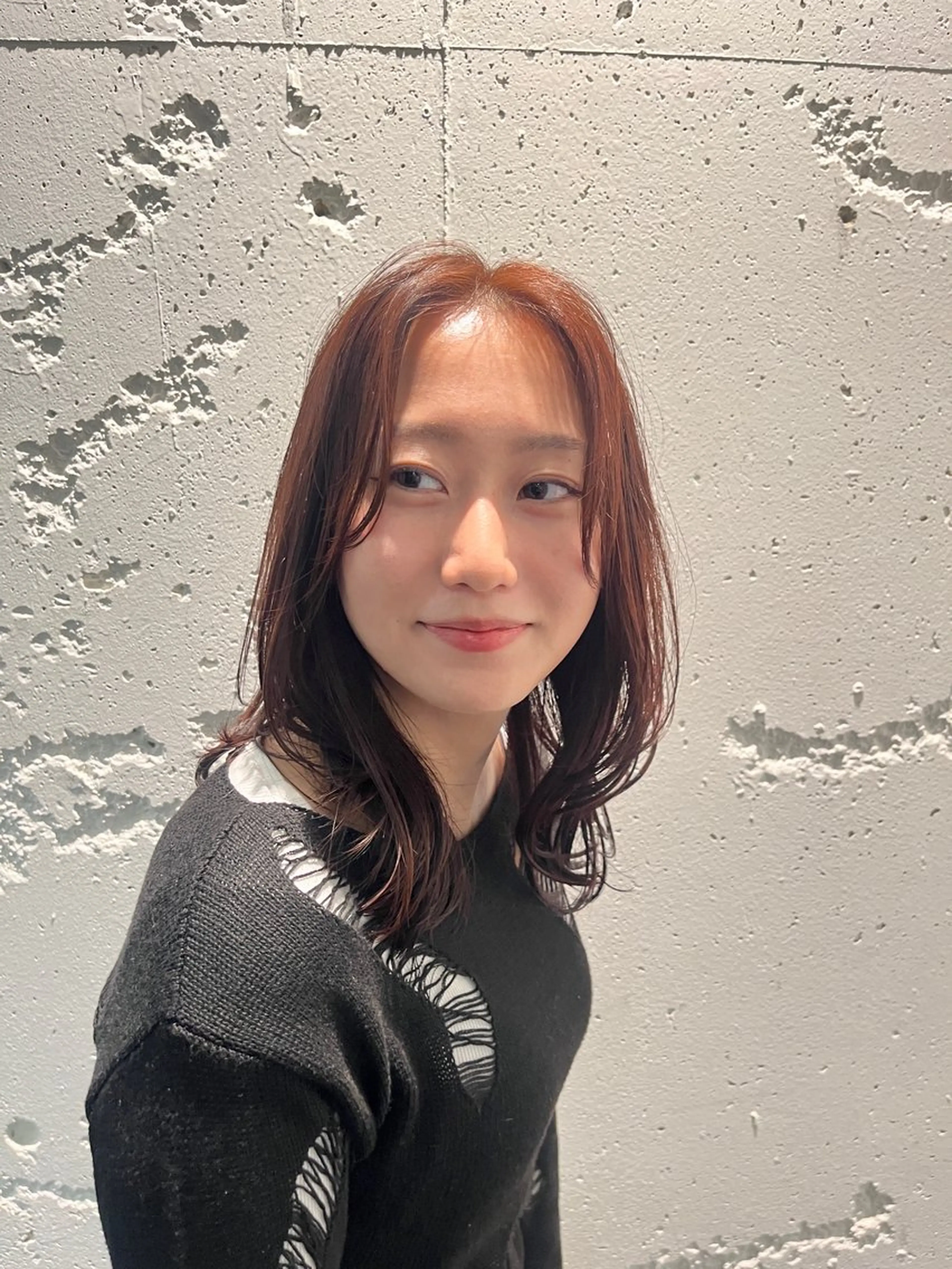 ミディアム カラー 本田 茜のヘアスタイル