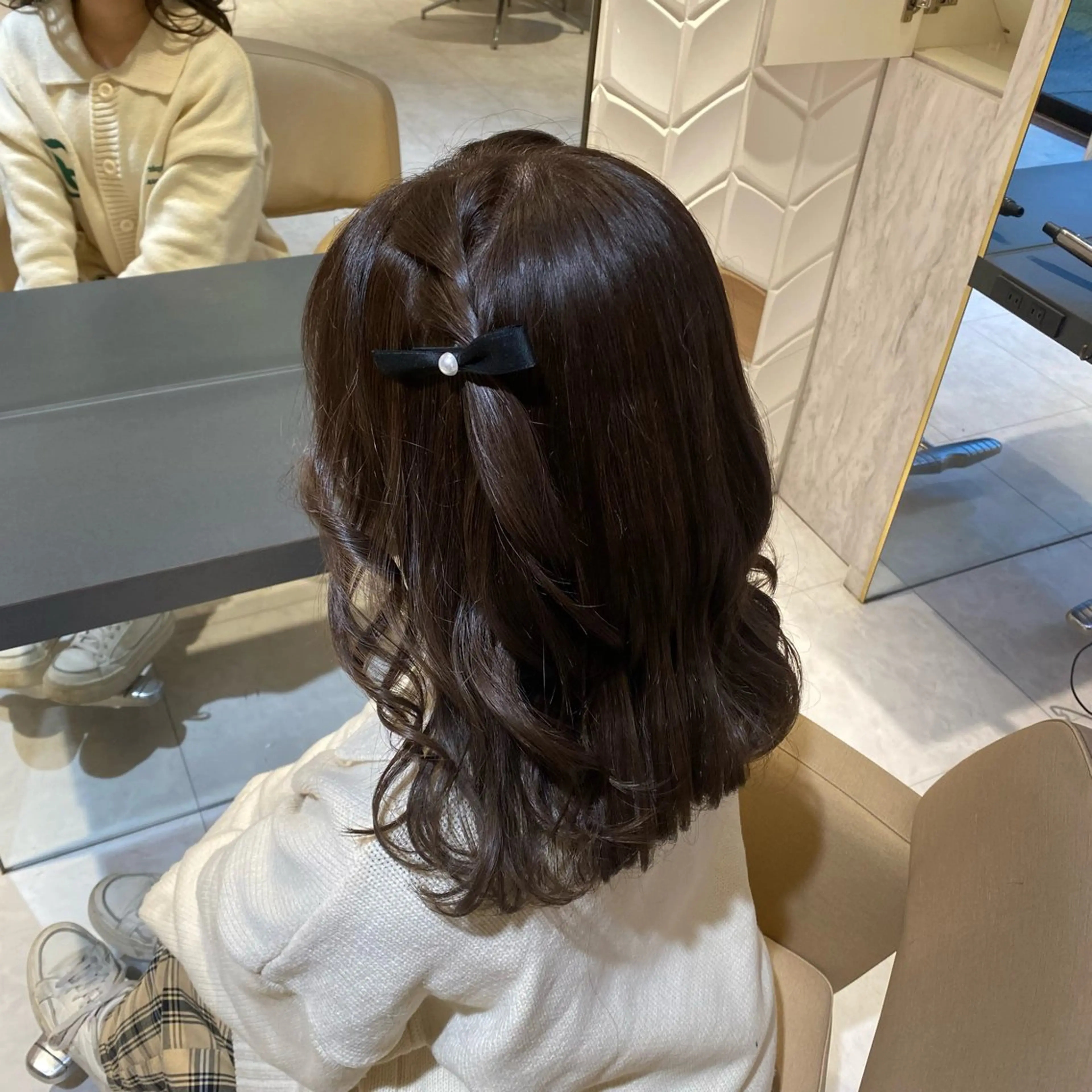 ミディアム カラー募集中 広井優菜のヘアスタイル