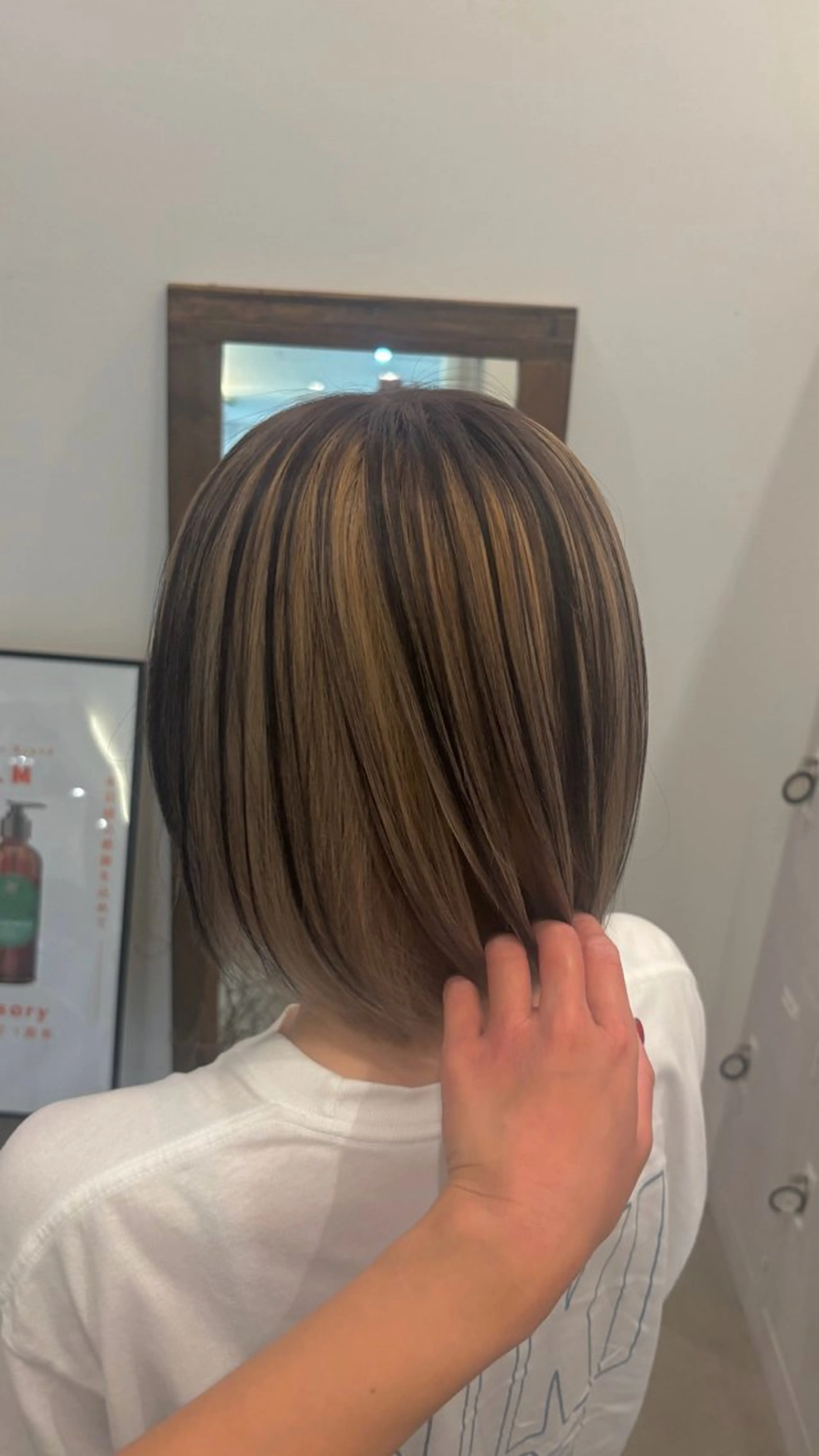 ミディアム カラー 佐藤 優里のヘアスタイル