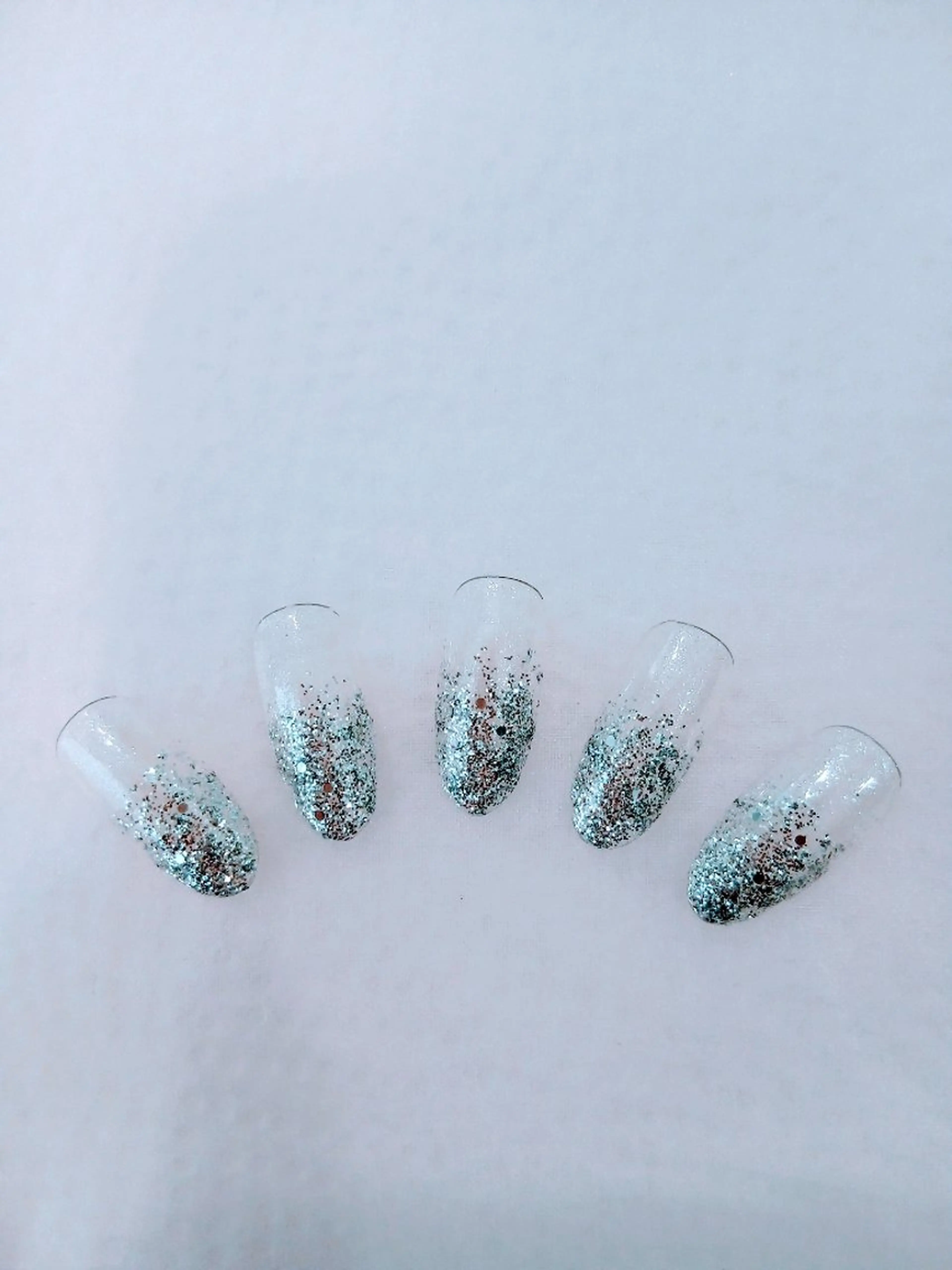 ネイル グラデーション キラキラネイル ハンドネイル etrebynail所属・etre -bynail-のネイルデザイン