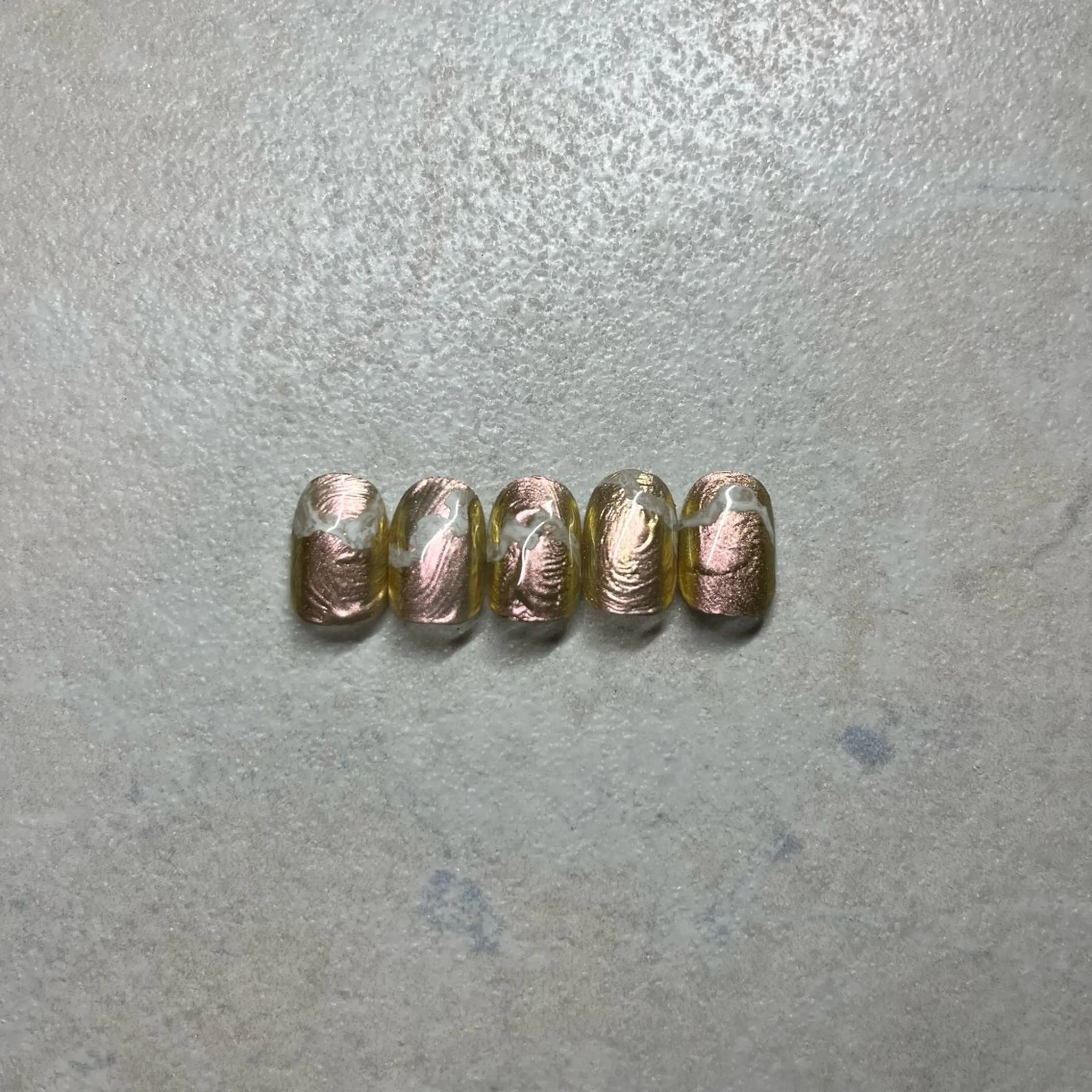 ネイル アートネイル ミラーネイル Juri. nailsTOKYOのネイルデザイン