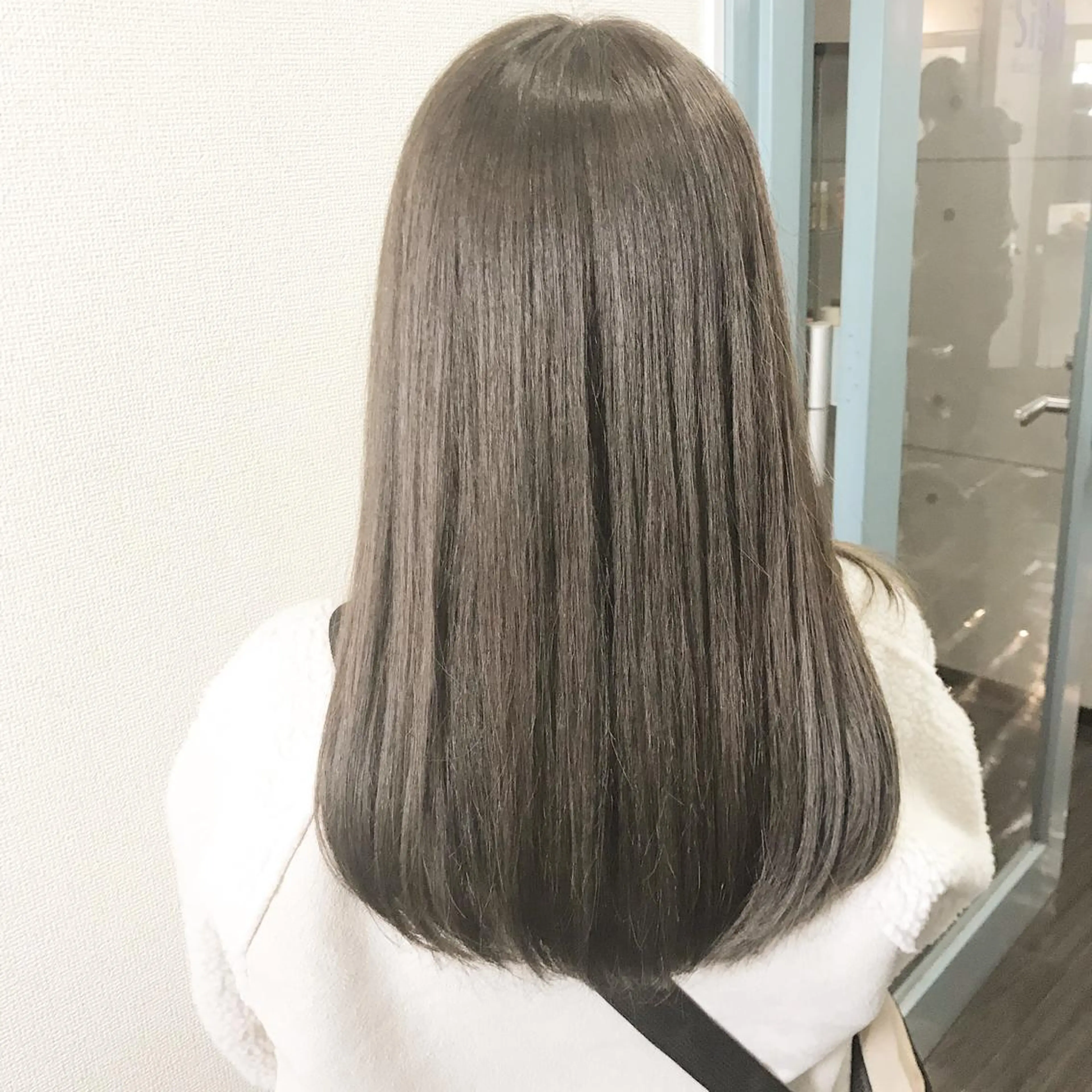 セミロング カラー アッシュ アッシュグレー アッシュグレージュ グレージュ ＊横浜駅＊ 金子 誠也のヘアスタイル