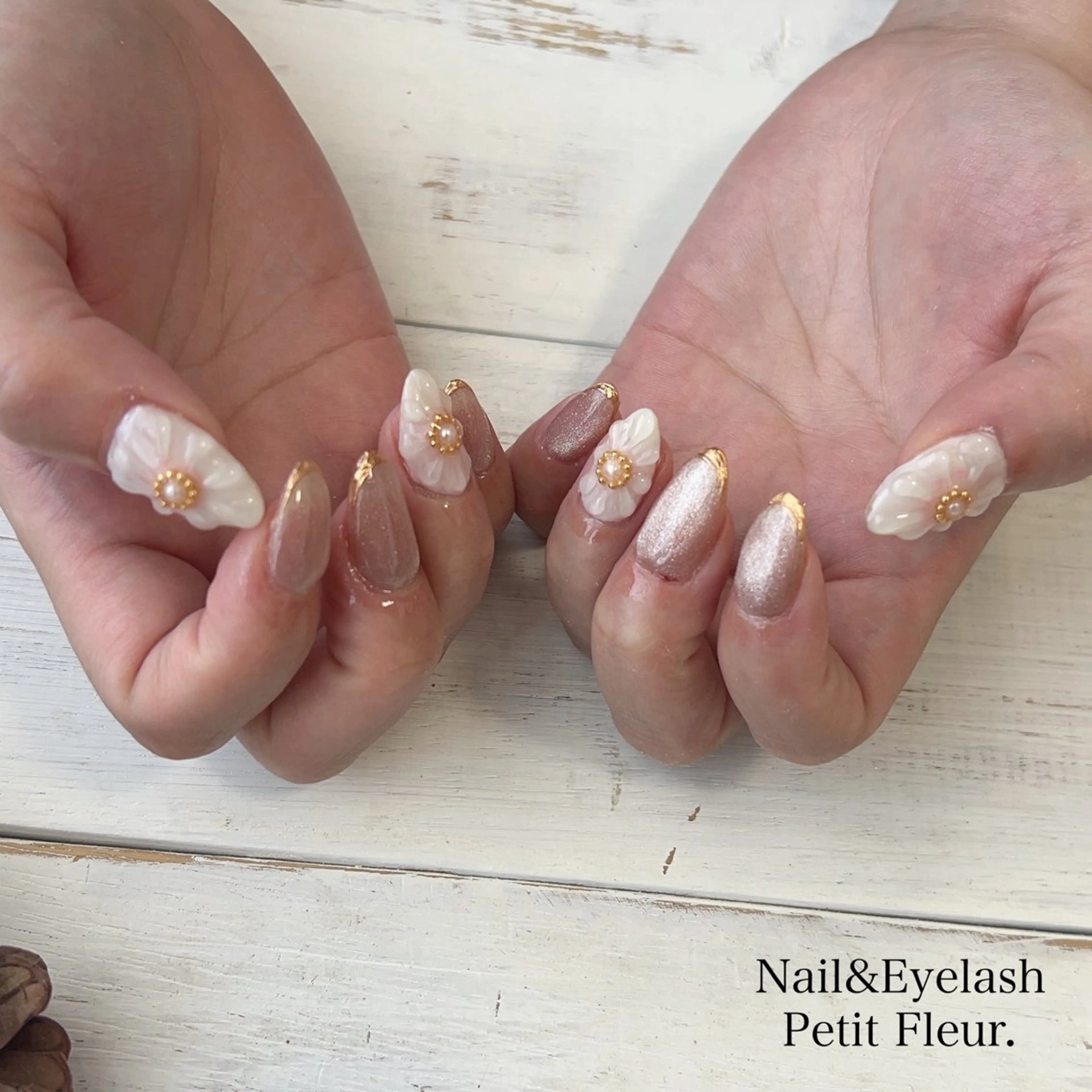 ネイル Petit Fleur所属・青柳 亜梨奈のマツエク・マツパデザイン