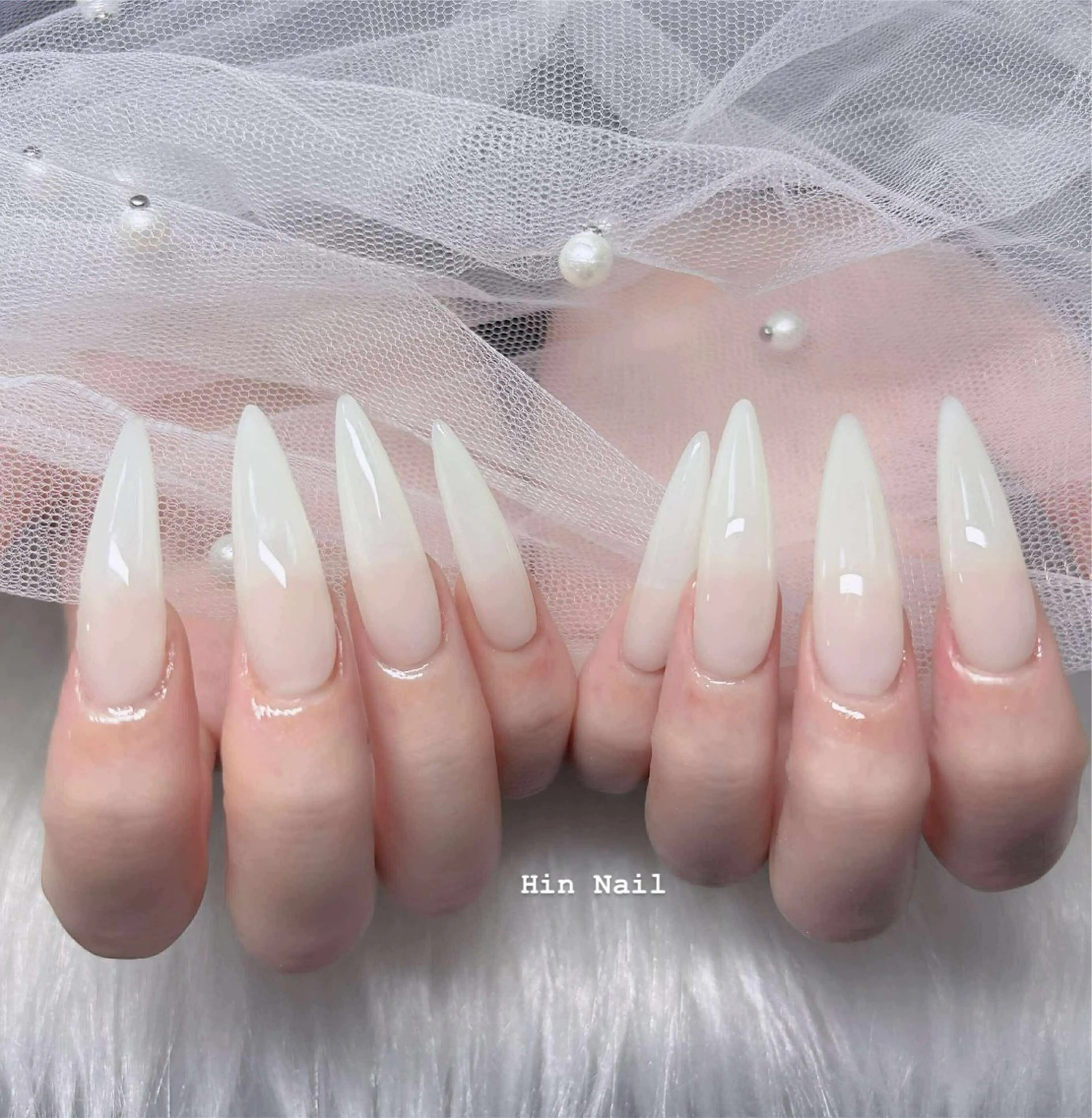 ネイル ハンドネイル Hin Nailsのネイルデザイン