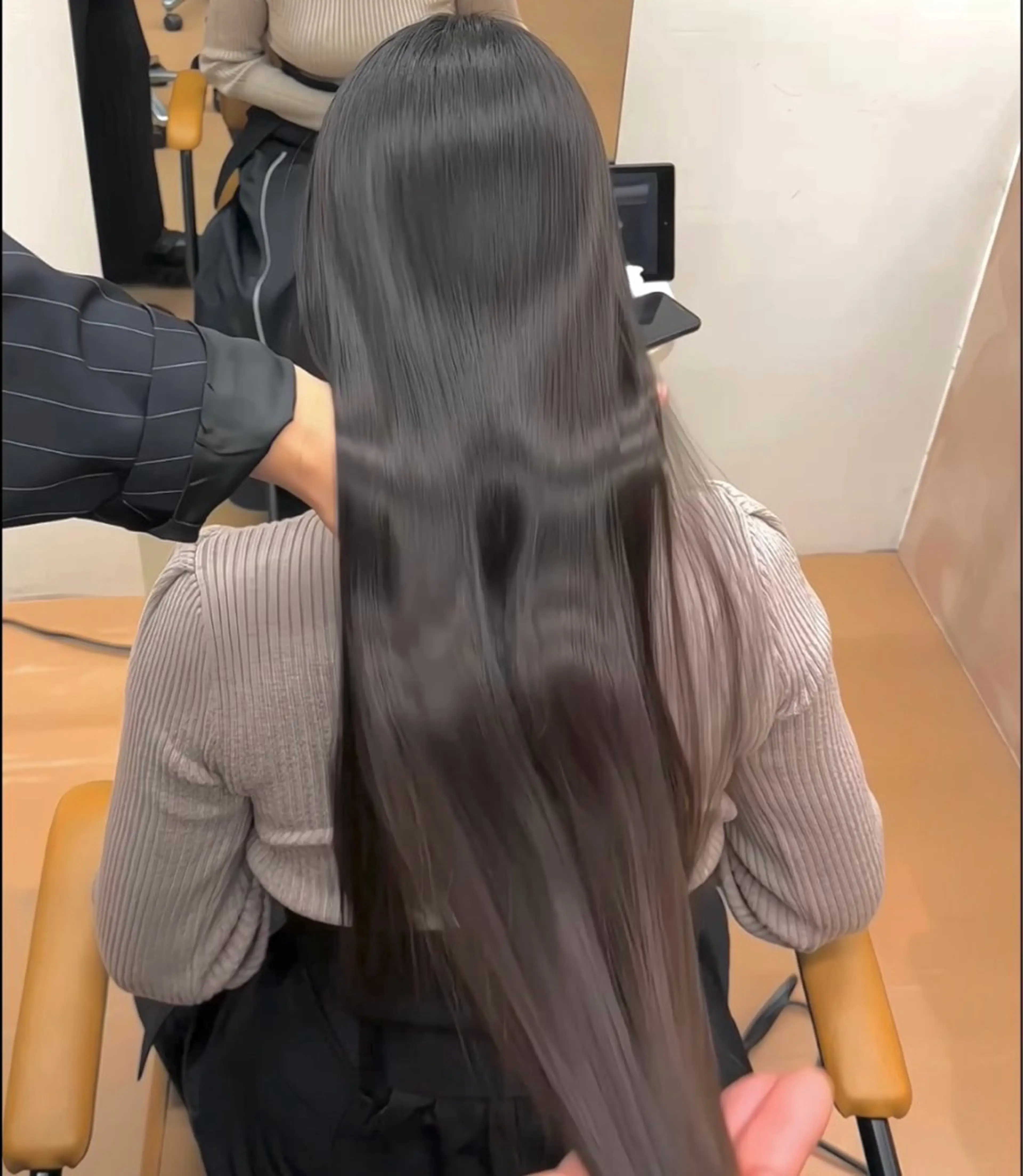 【プレミア髪質改善】ブリーチ毛対応🙆‍♂️髪質改善美髪ストレート＋贅沢髪質改善トリートメント前中後処理トリートメントの写真