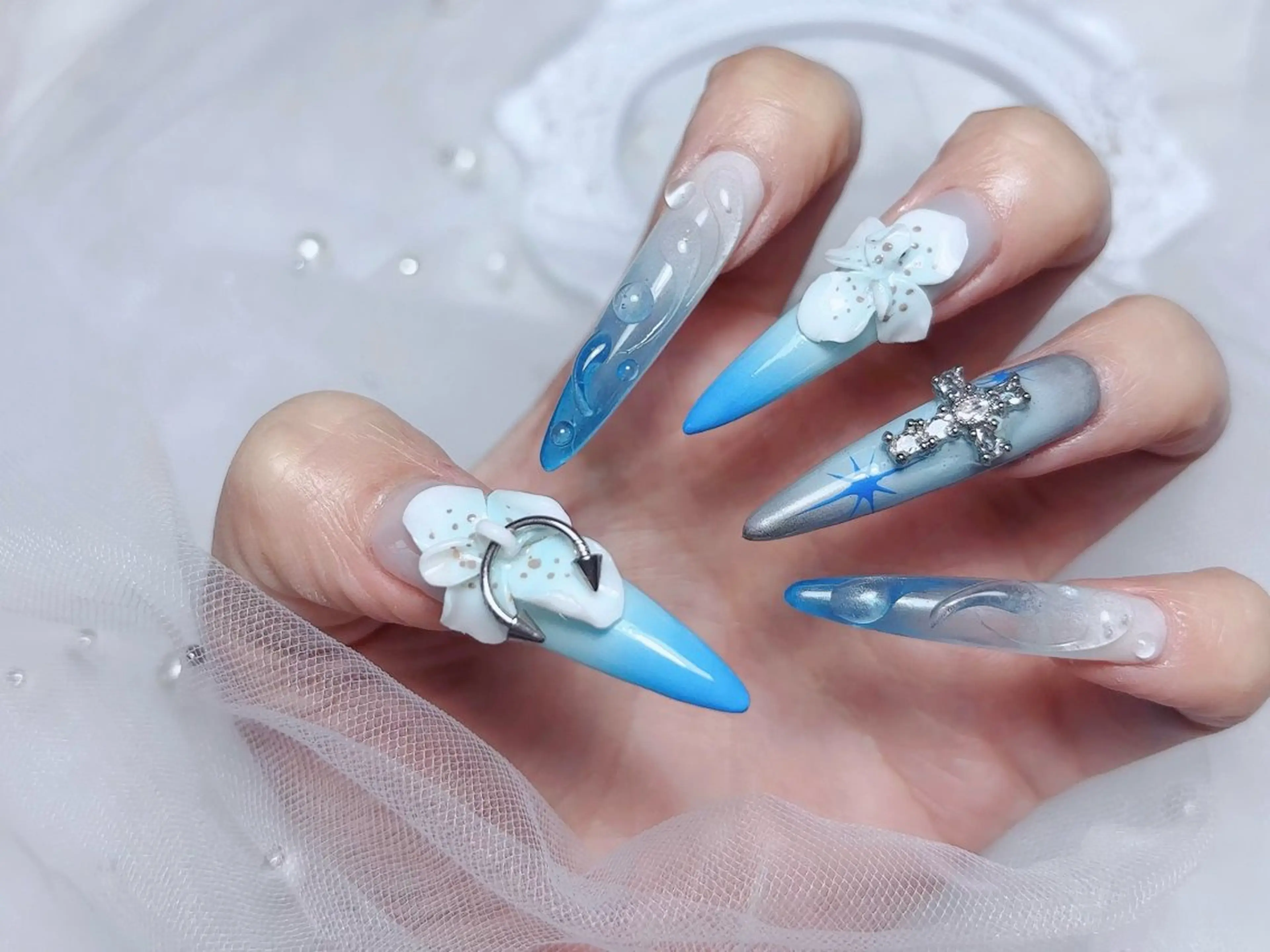 ネイル JUJU ネイルサロンのネイルデザイン