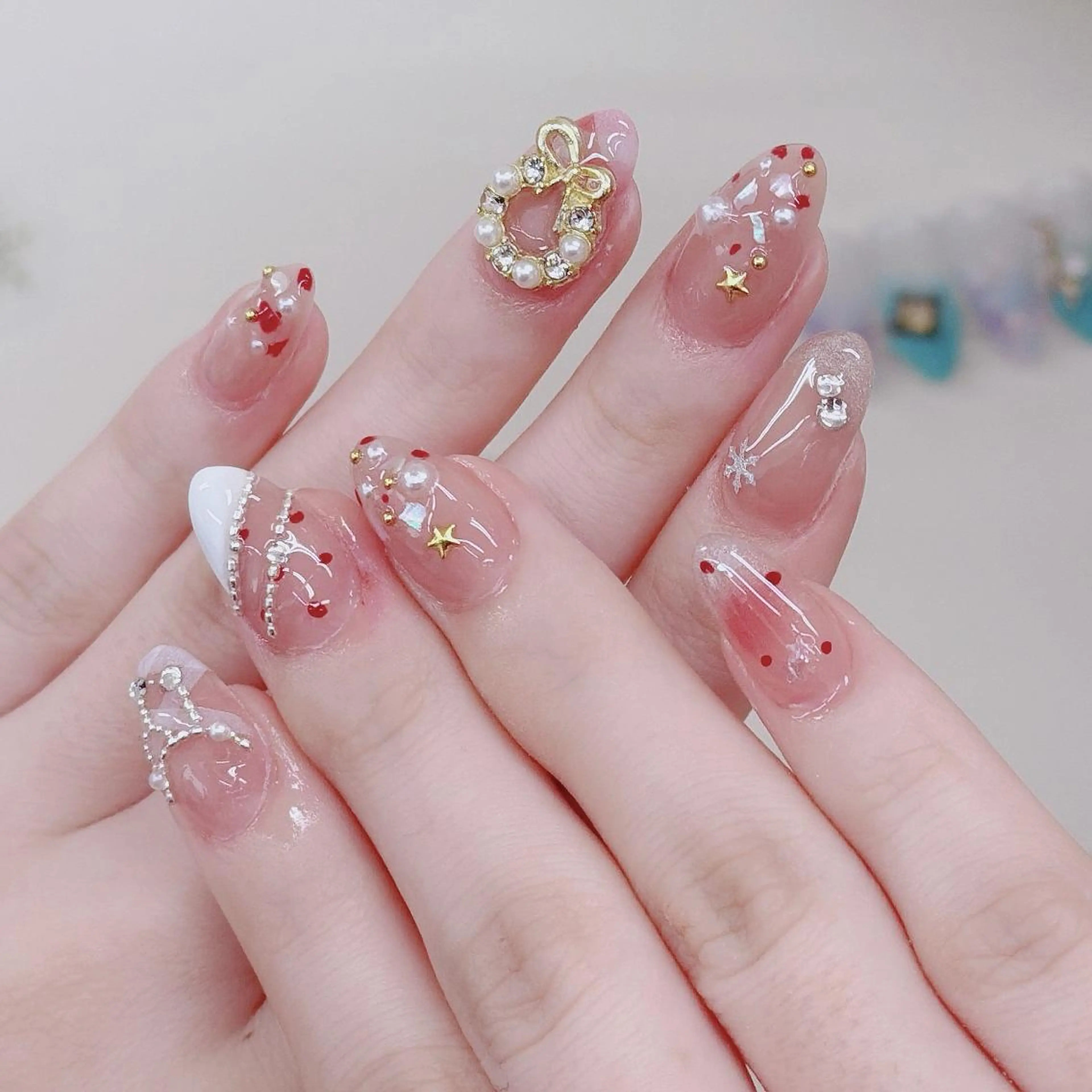 ネイル queensnail 🧸mikaのネイルデザイン