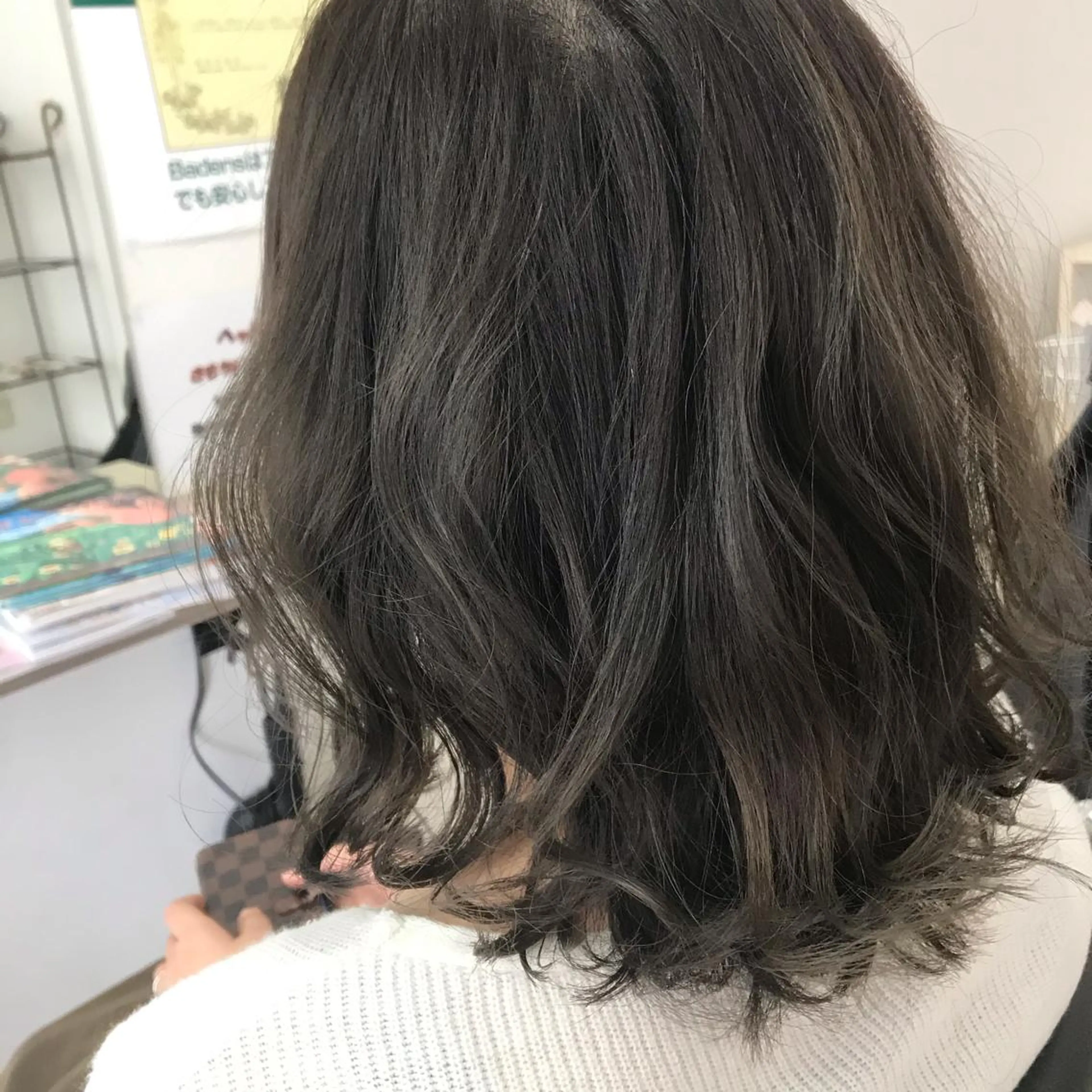 ミディアム カラー アッシュ アッシュグレー アッシュグレージュ ブリーチ グレージュ ヘアカラー 長谷川 誠志のヘアスタイル