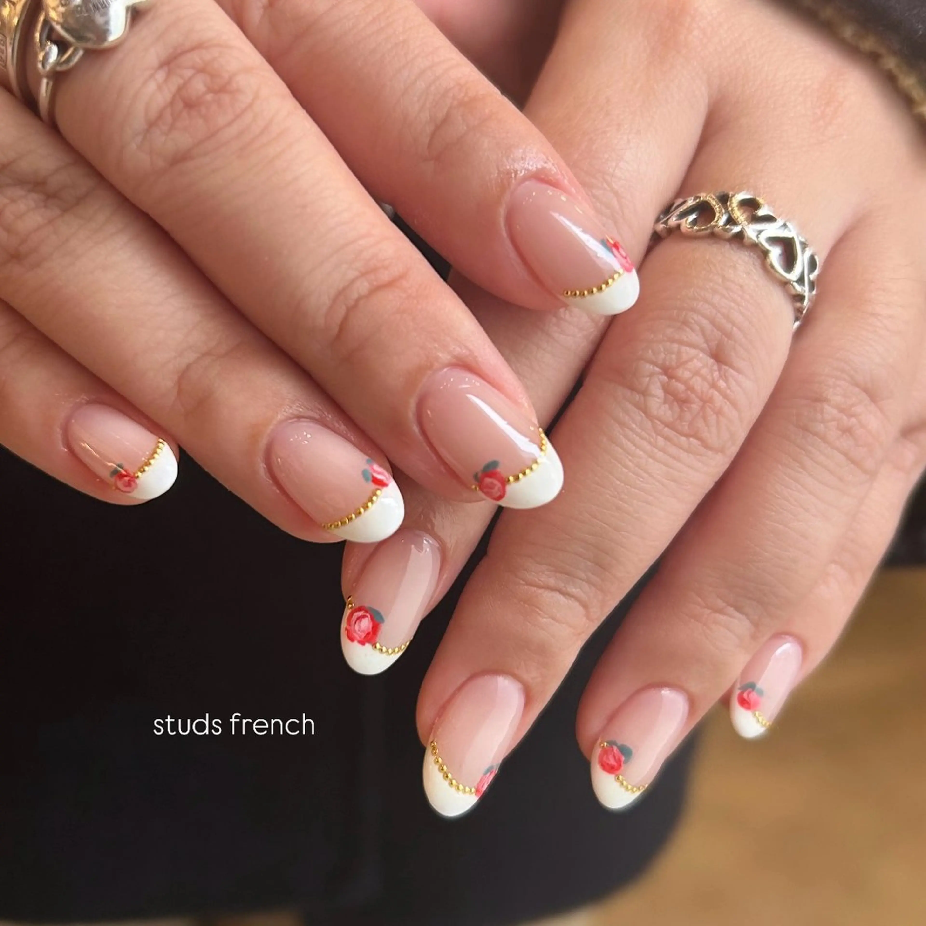 ネイル Yumi シンプルネイルのネイルデザイン