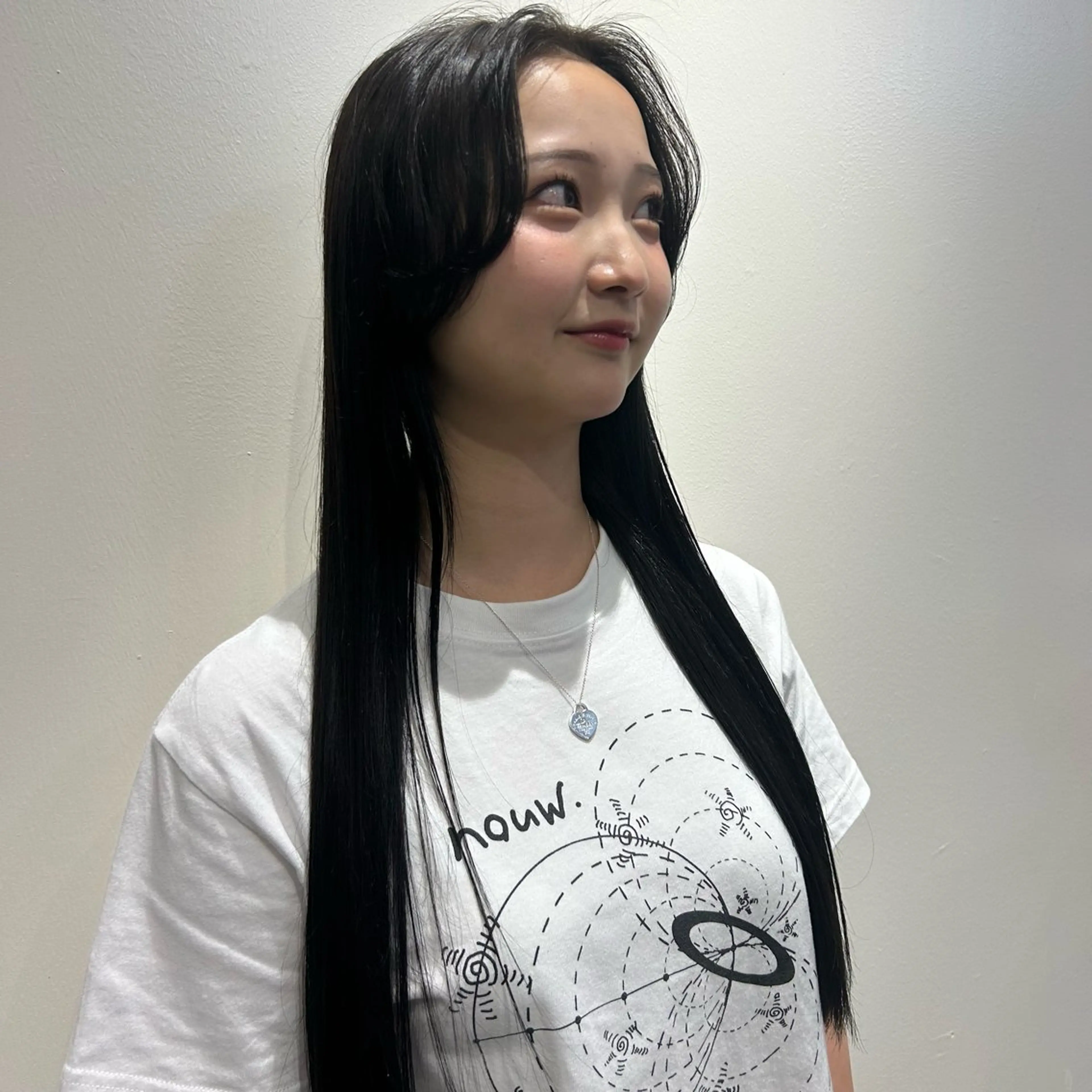 ロング カラー ブリーチ ヘアカラー 田中 遥陽のヘアスタイル