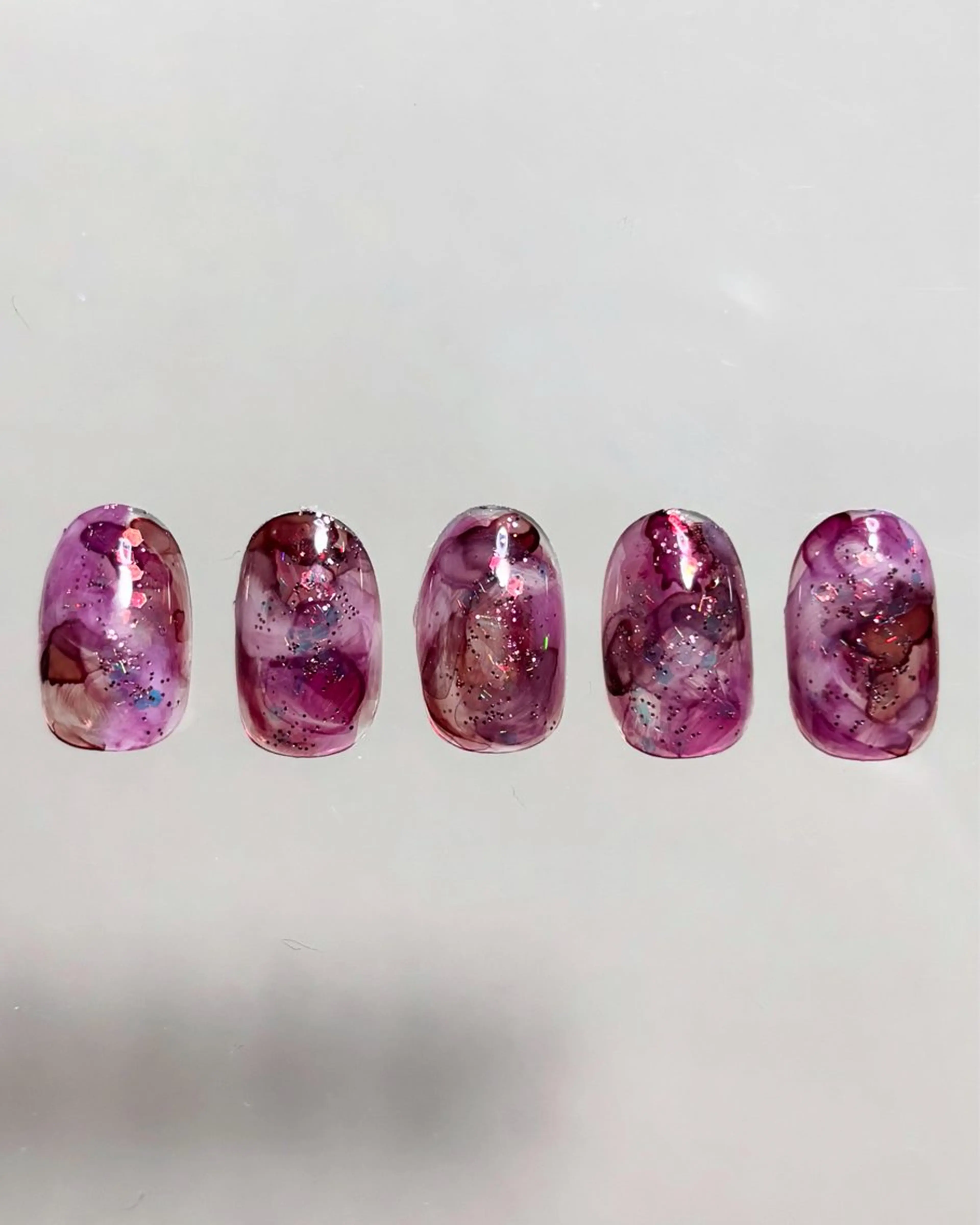 ネイル キラキラネイル ニュアンスネイル ハンドネイル osakana nailのネイルデザイン