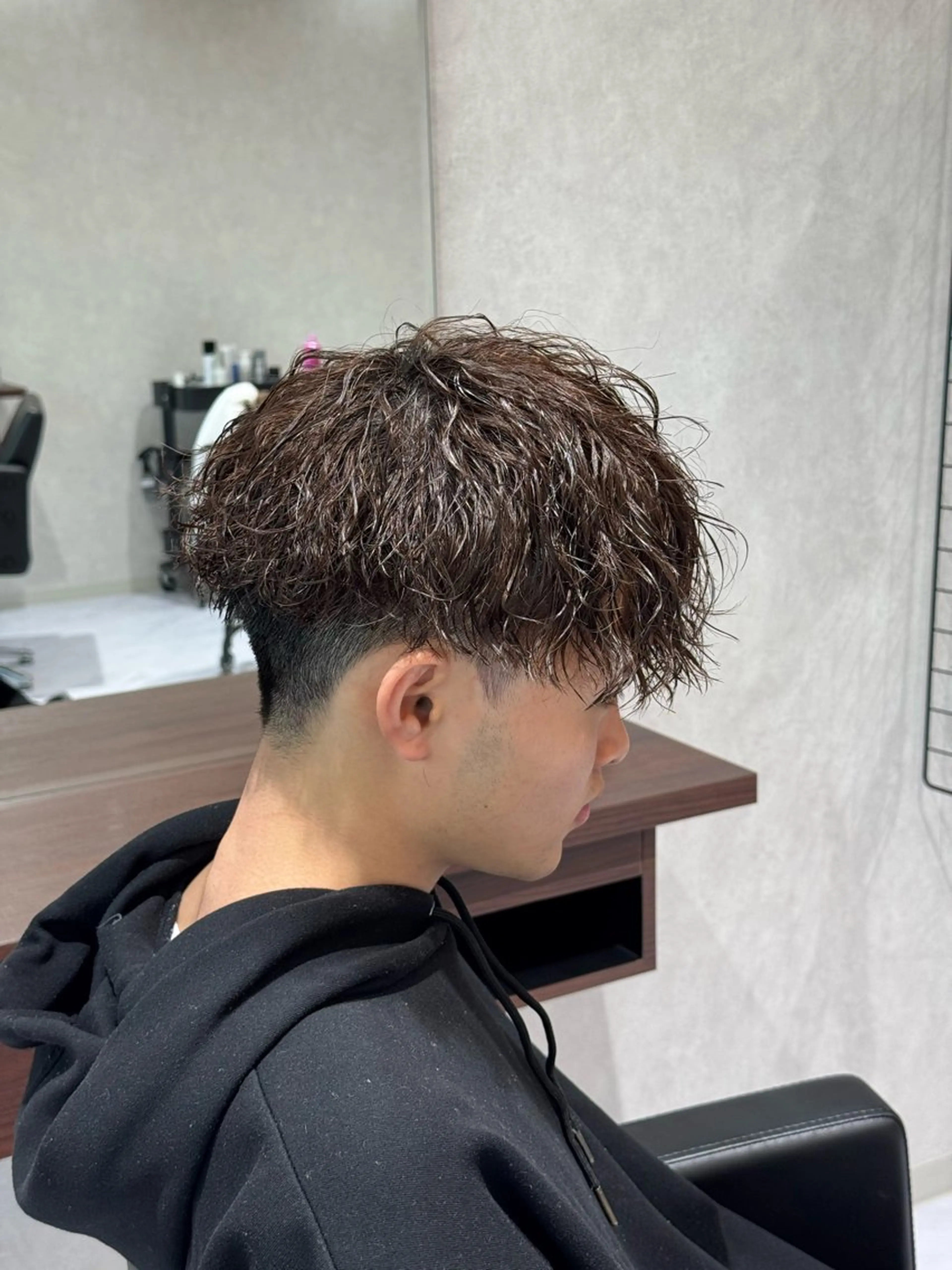 ショート パーマ メンズ マッシュ 東 拓己のヘアスタイル