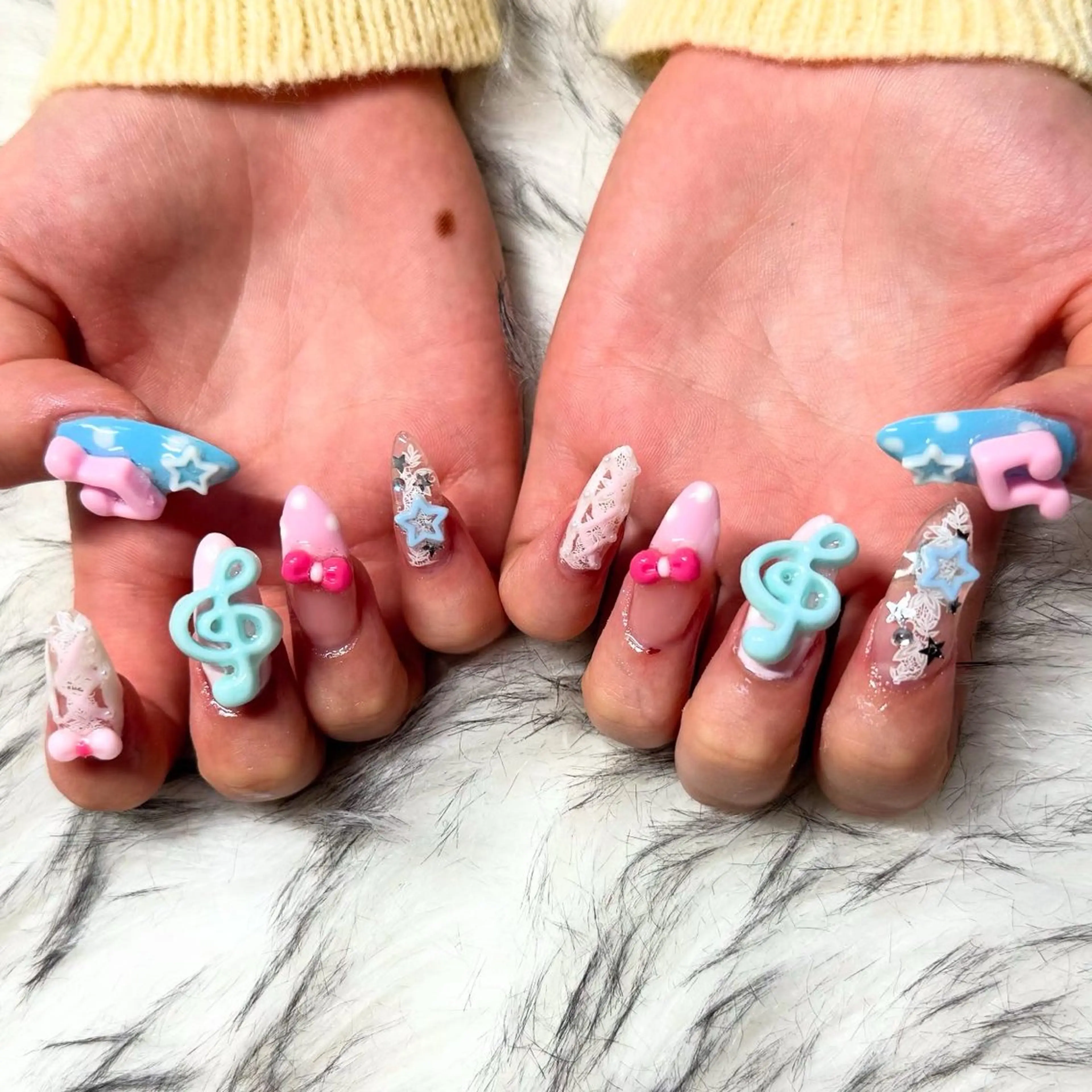 ロング ハンドネイル mao .のネイルデザイン