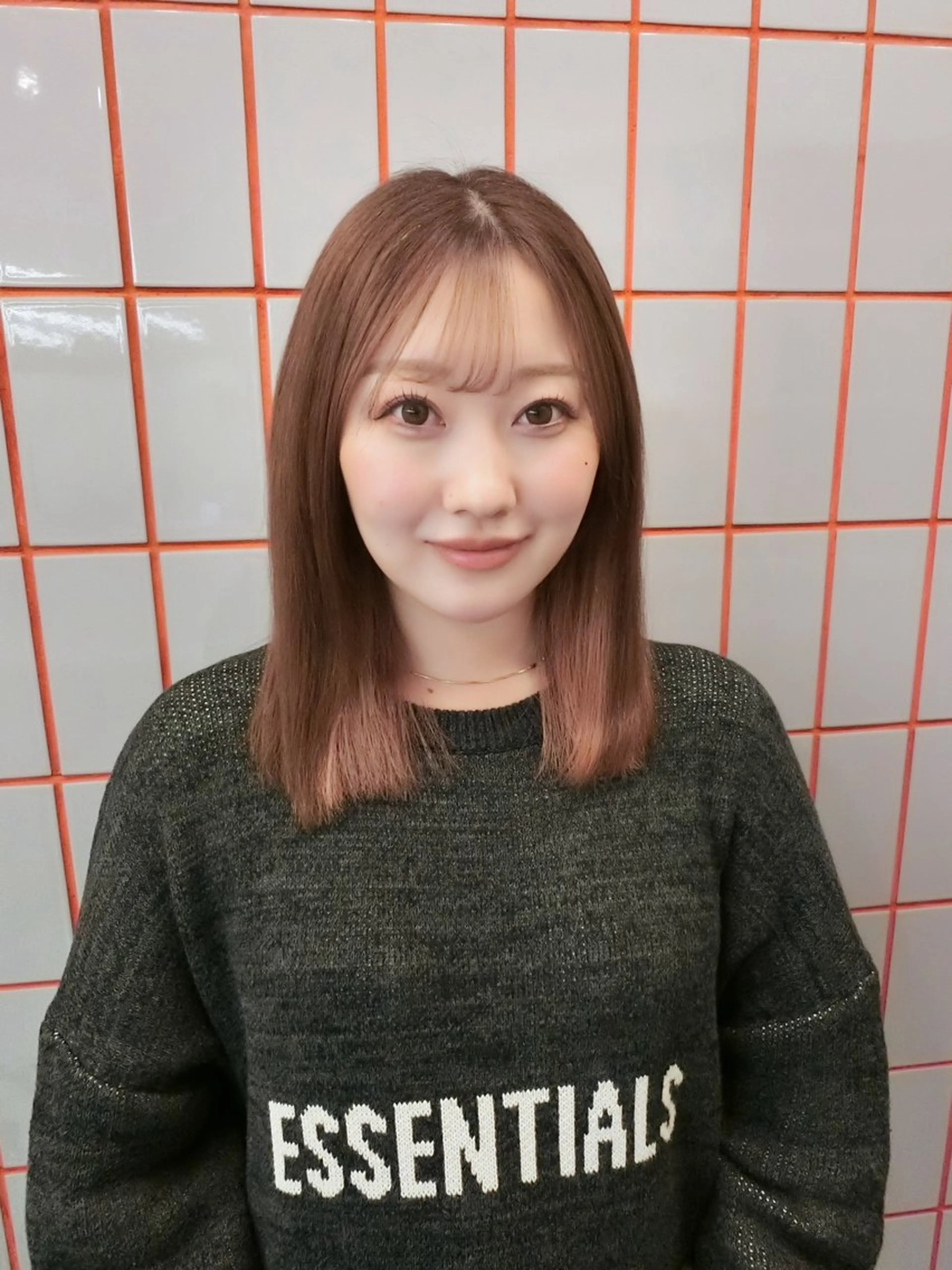 ミディアム PELE所属・💍透明感 💖艶ミルクティーのヘアスタイル