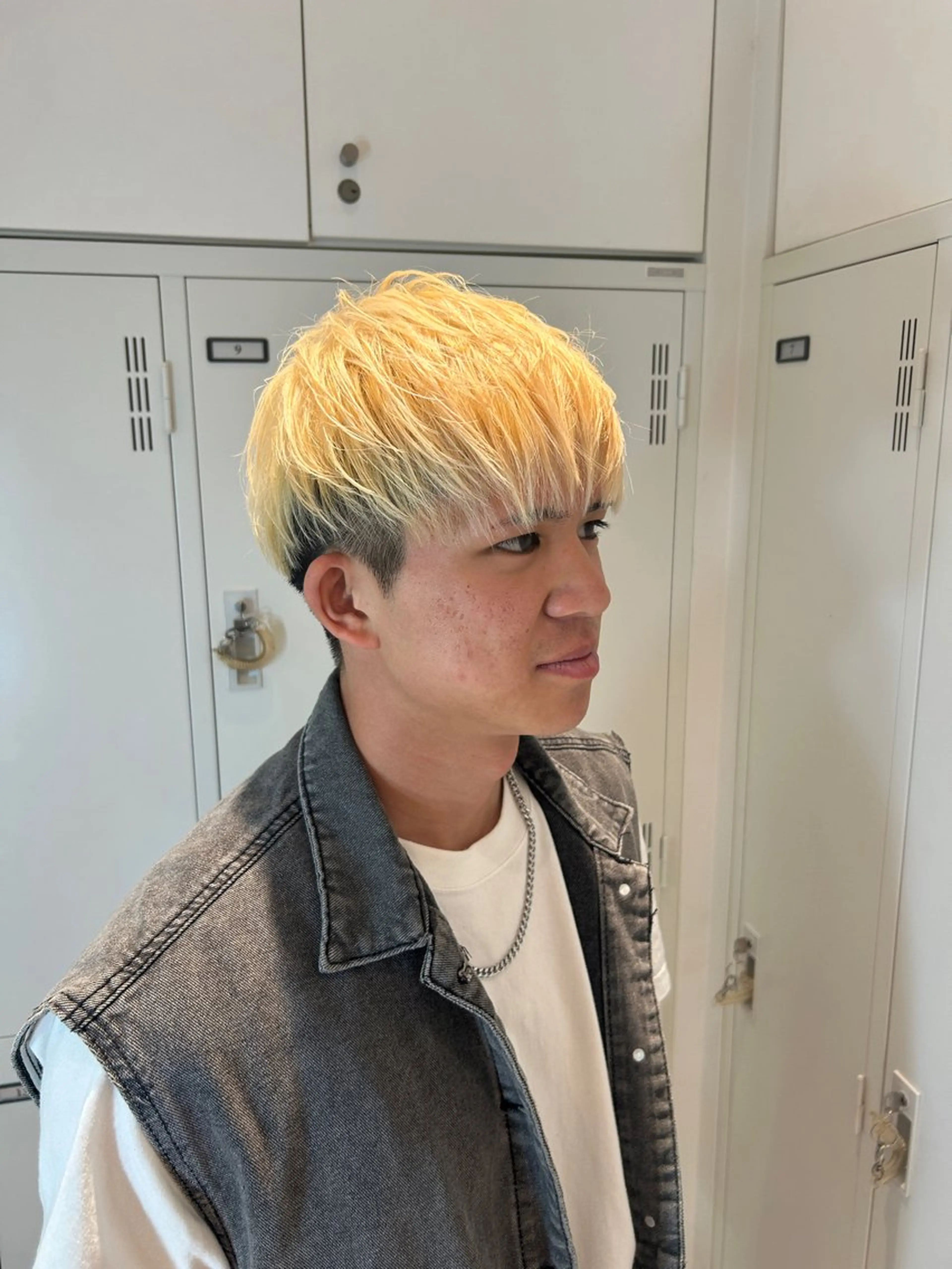 カラー メンズ メンズブリーチ メンズハイトーン ブリーチ 抜きっぱなしブロンド ハイトーンカラー カット ヘアカラー 🪻ダブルカラー /透明感カラーRioのヘアスタイル