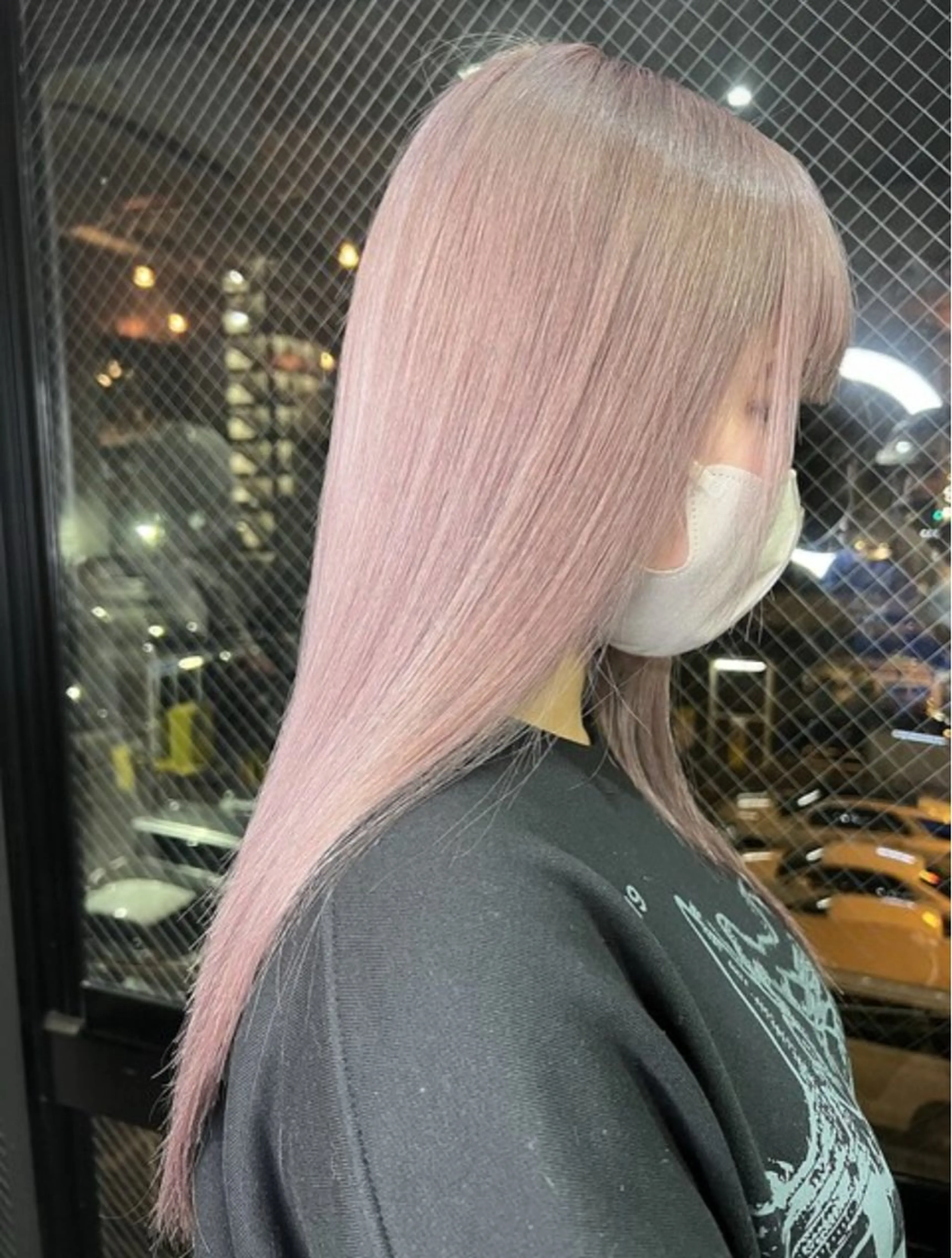 ミディアム カラー アッシュ アッシュグレー ベージュカラー ブリーチ ブロンド カット ヘアカラー トリートメント 【美髪ハイトーン】 髪質改善/大和🎀のヘアスタイル