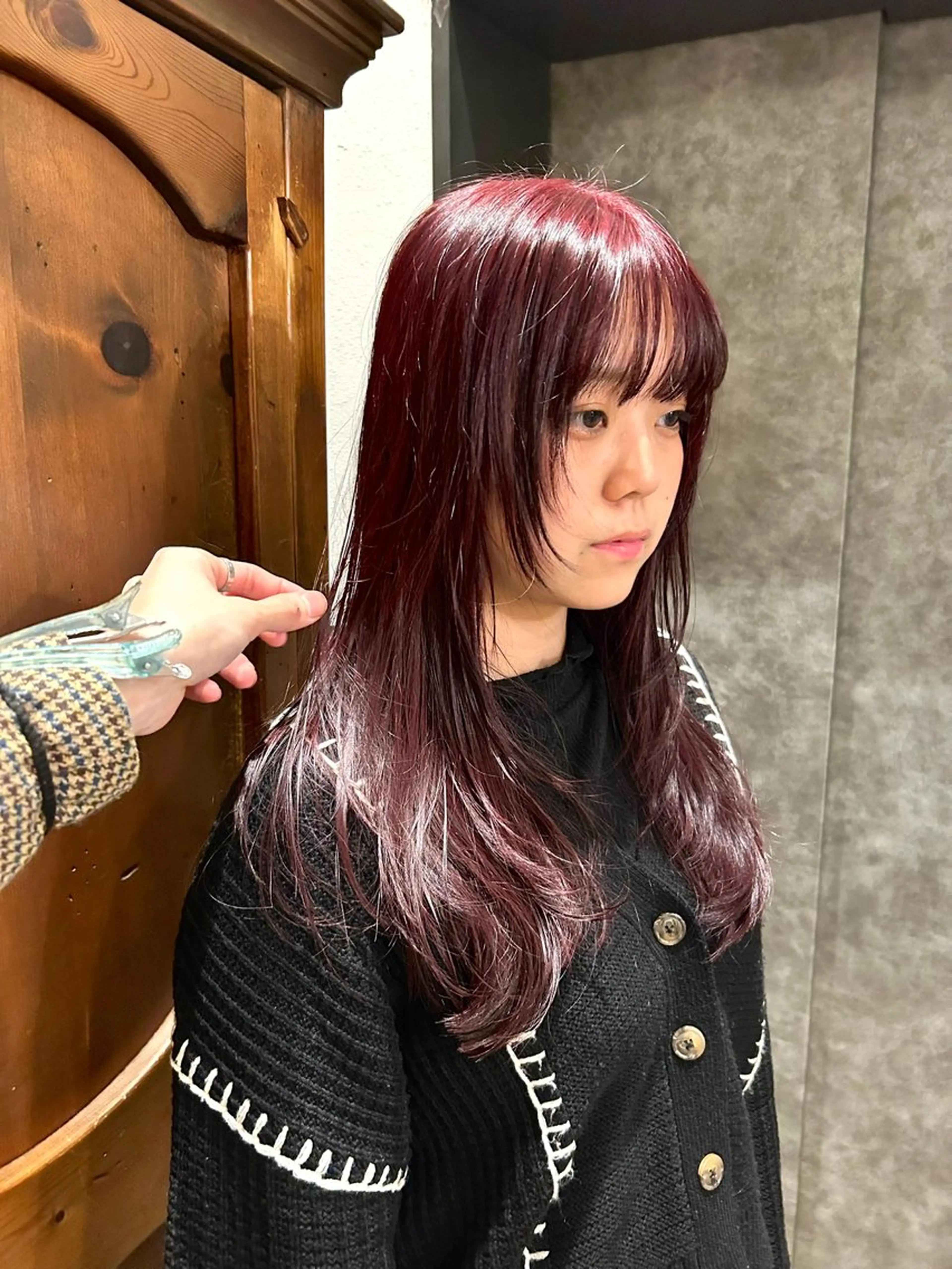 ロング ショート/ウルフ ハイトーン/カイセイのヘアスタイル