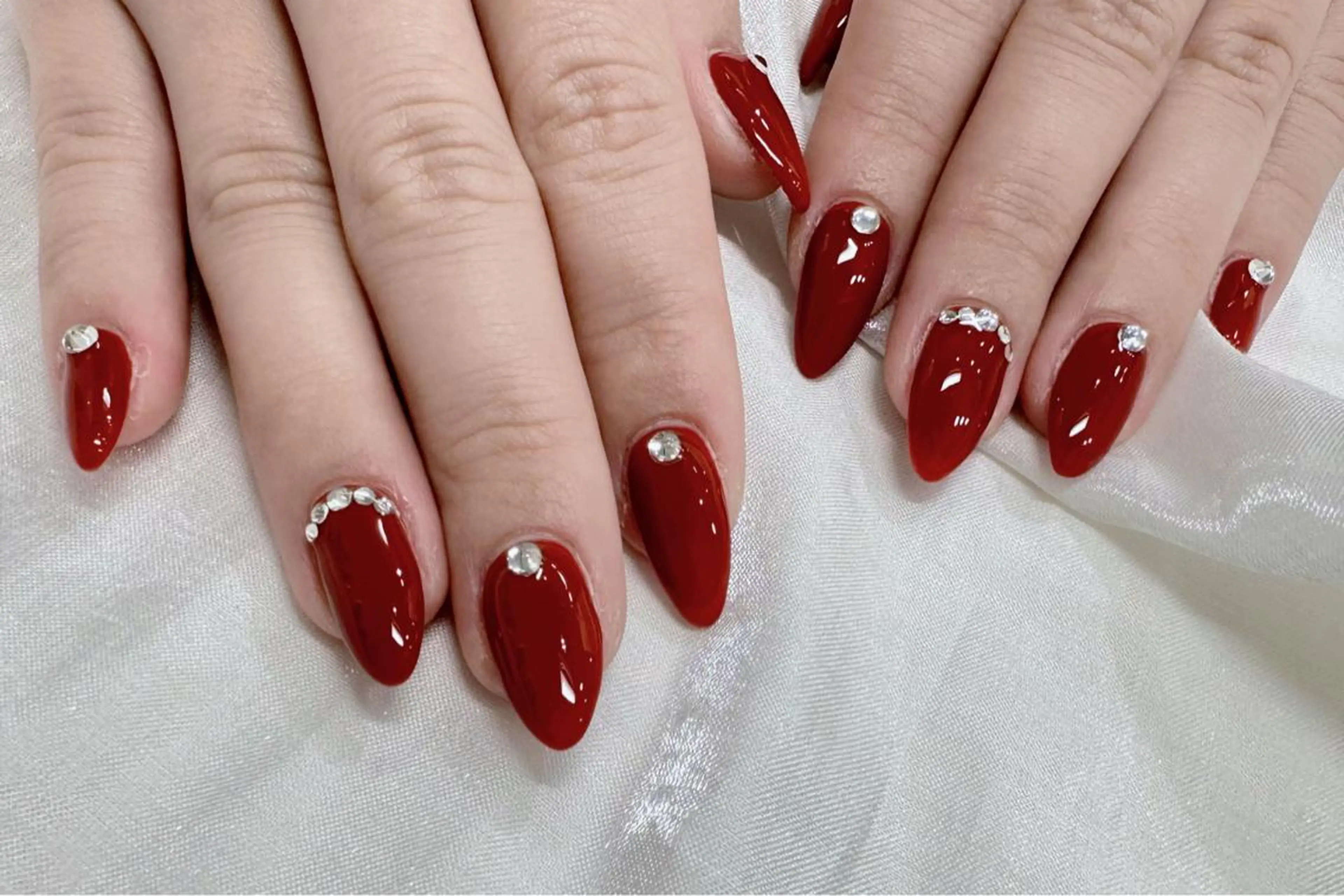 ネイル ストーンネイル Umi nail& eyelashのネイルデザイン