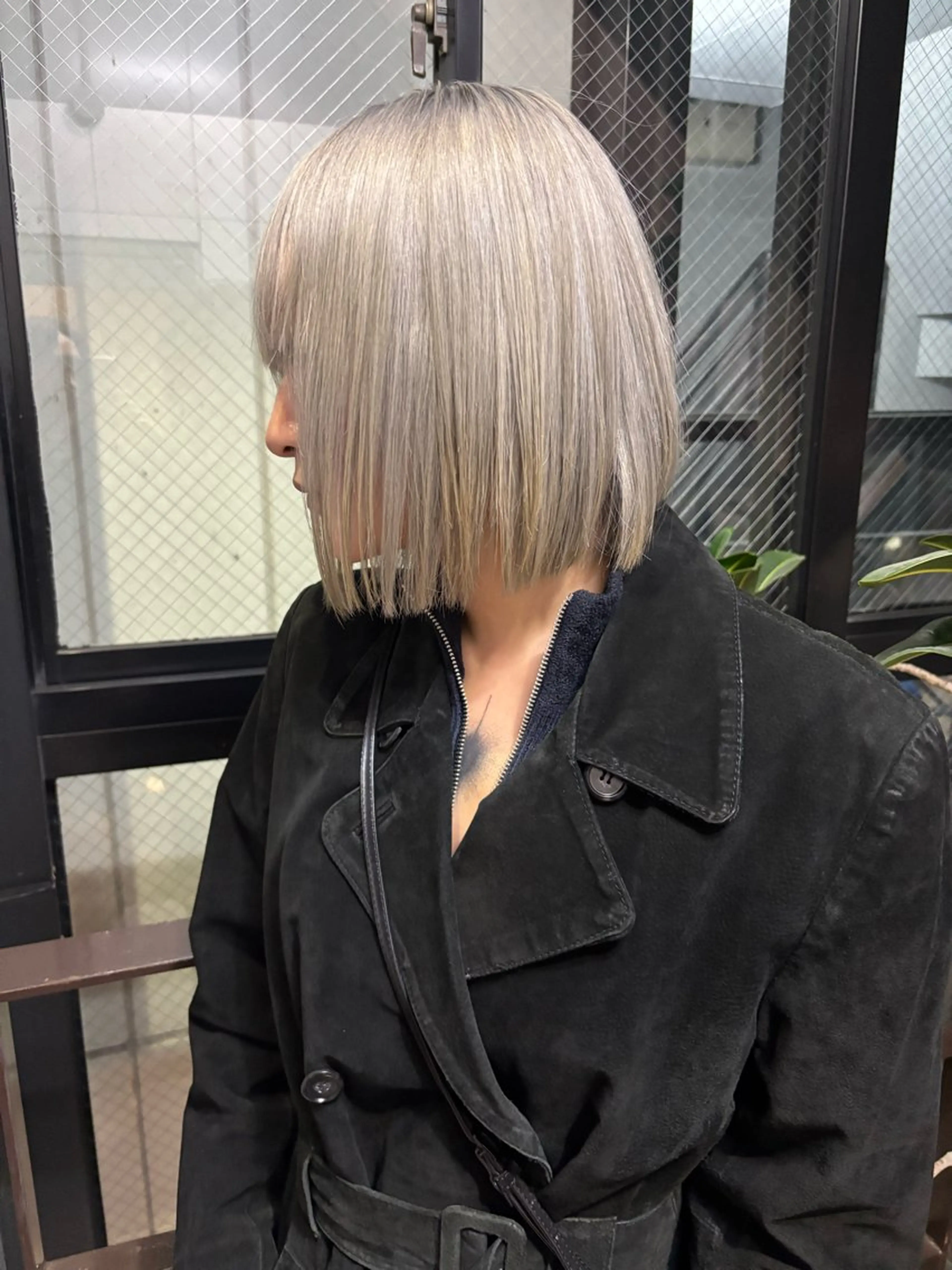 ダブルブリーチワンカラー【ブロンド】の写真