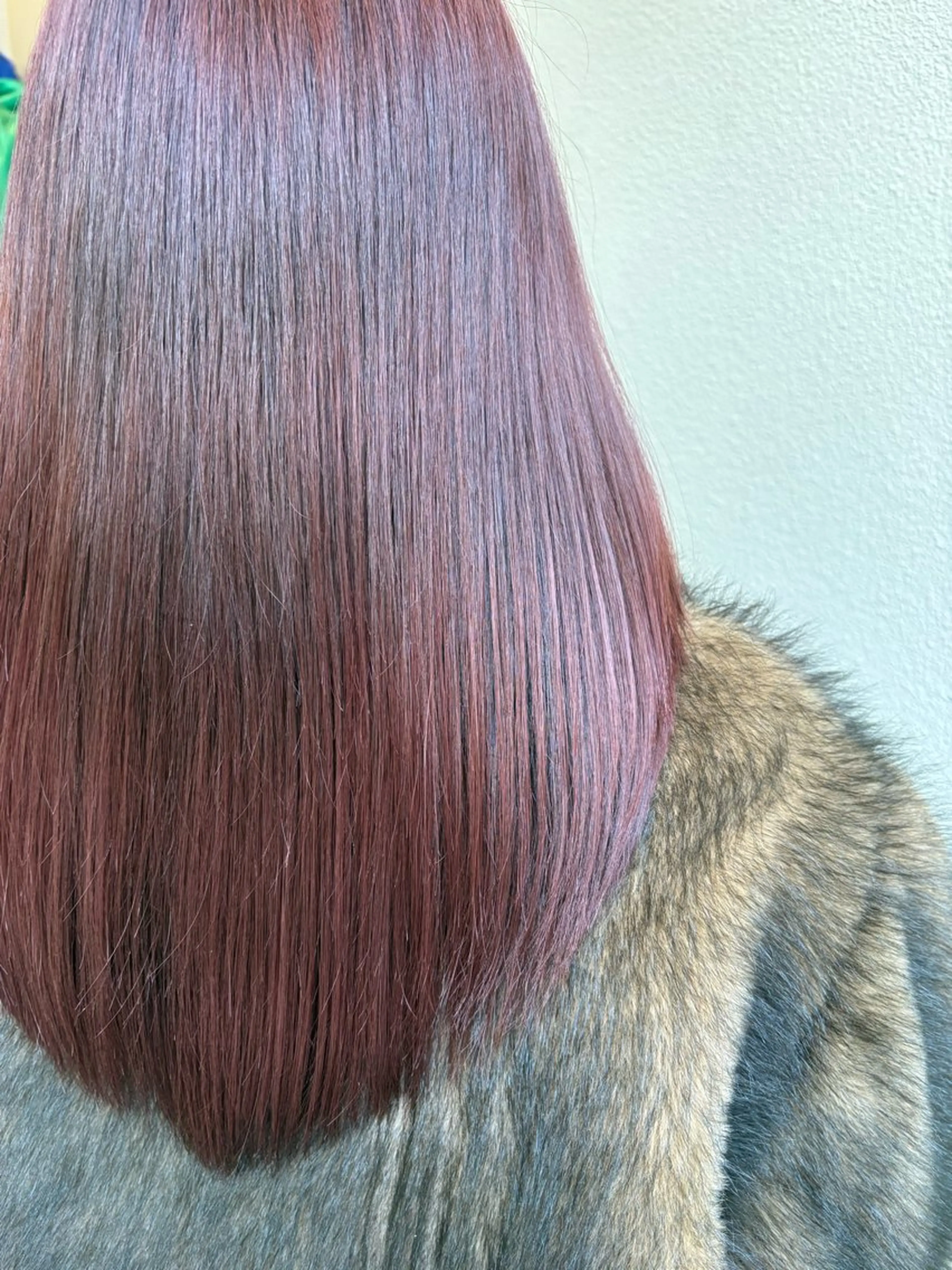 カラー ブラウンカラー ピンクカラー カット ヘアカラー トリートメント ツヤ感カラー✨/ 顔周りカット西川絢音のヘアスタイル