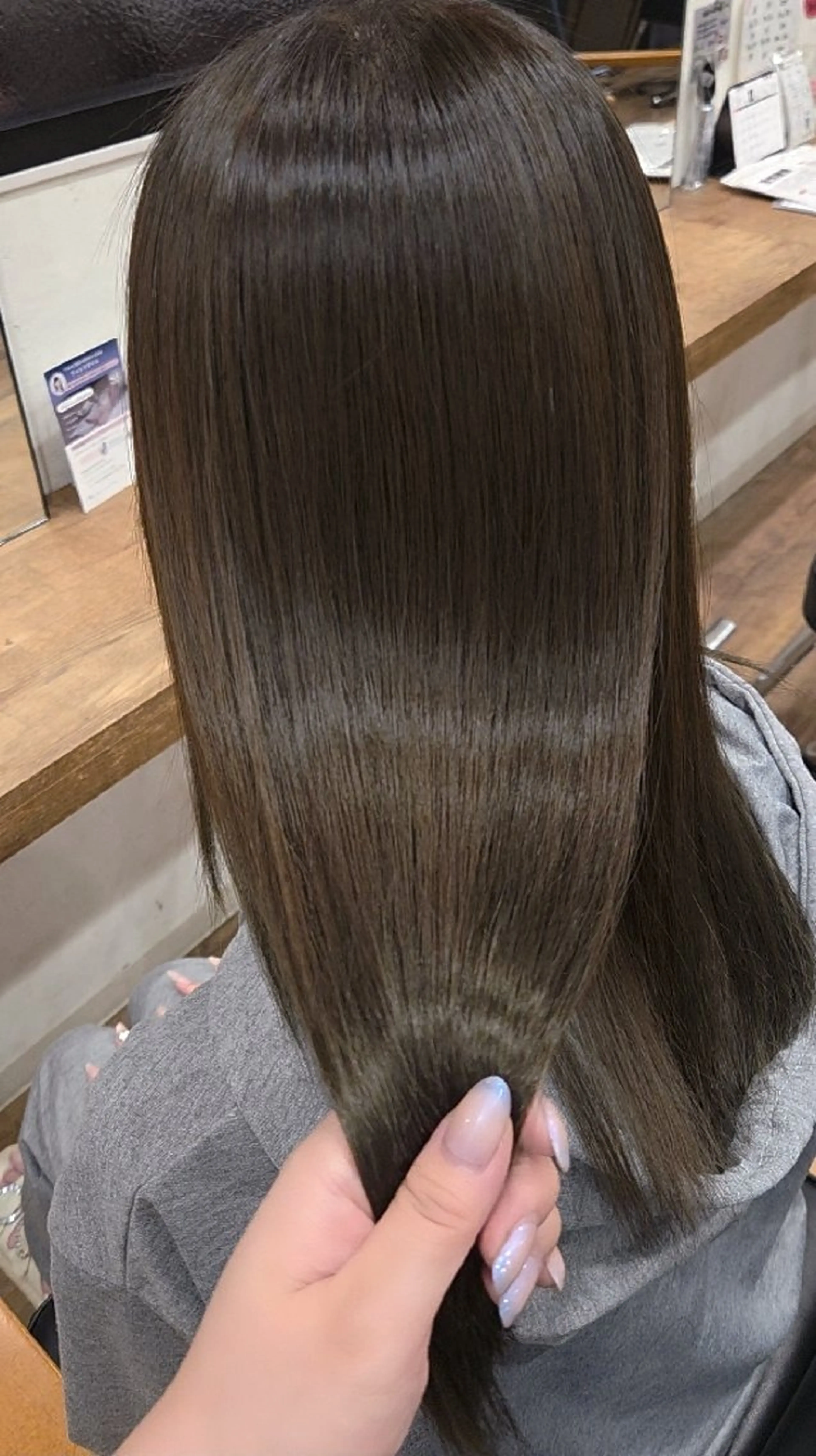 セミロング パーマ 縮毛矯正 トリートメント 関口 友菜のヘアスタイル