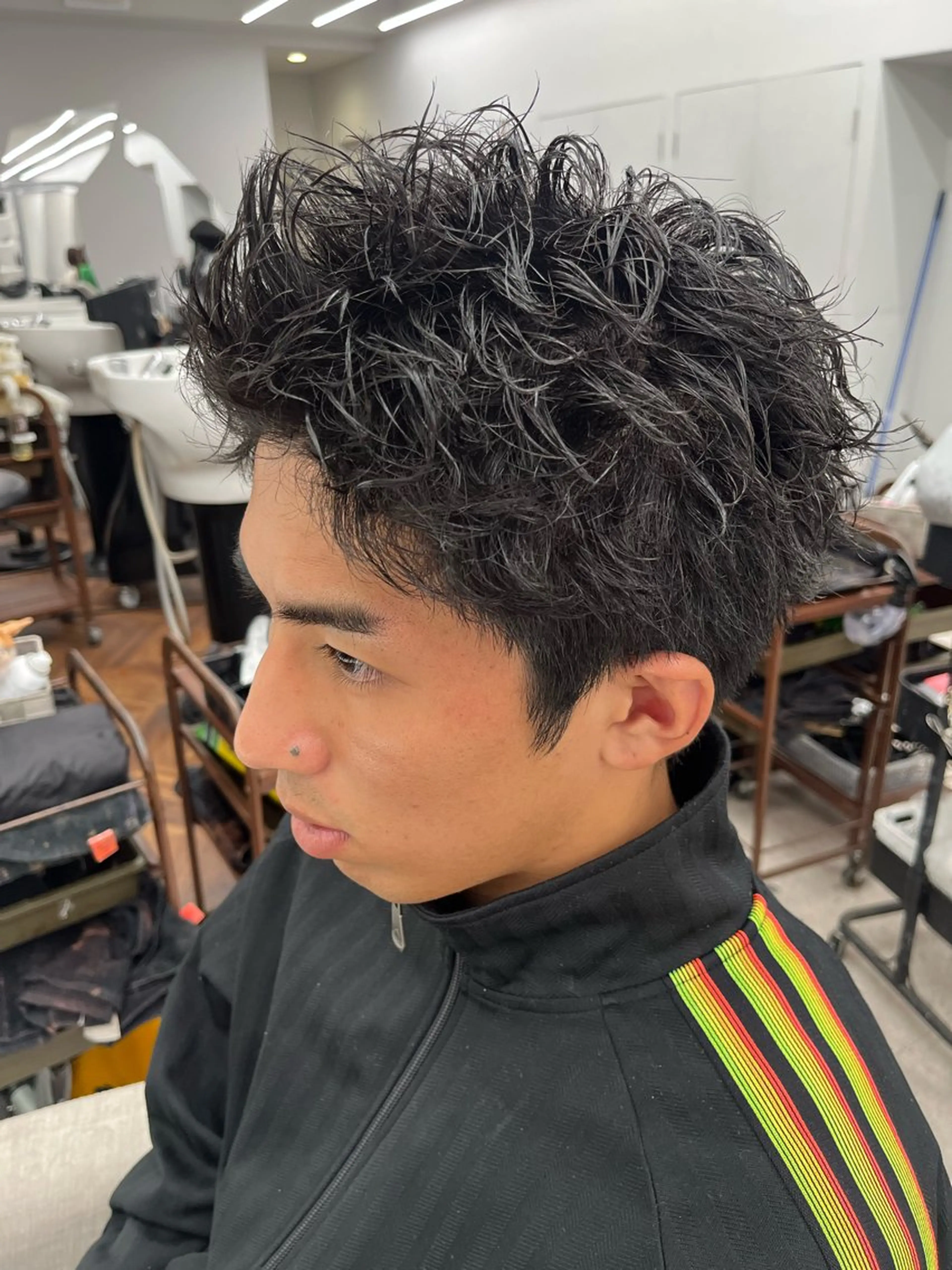 パーマ メンズ メンズパーマ スパイキーショート メンズツイストパーマ ツイストパーマ カット パーマ 🍐シャドウパーマ メンズ特化/守岡🍐のヘアスタイル