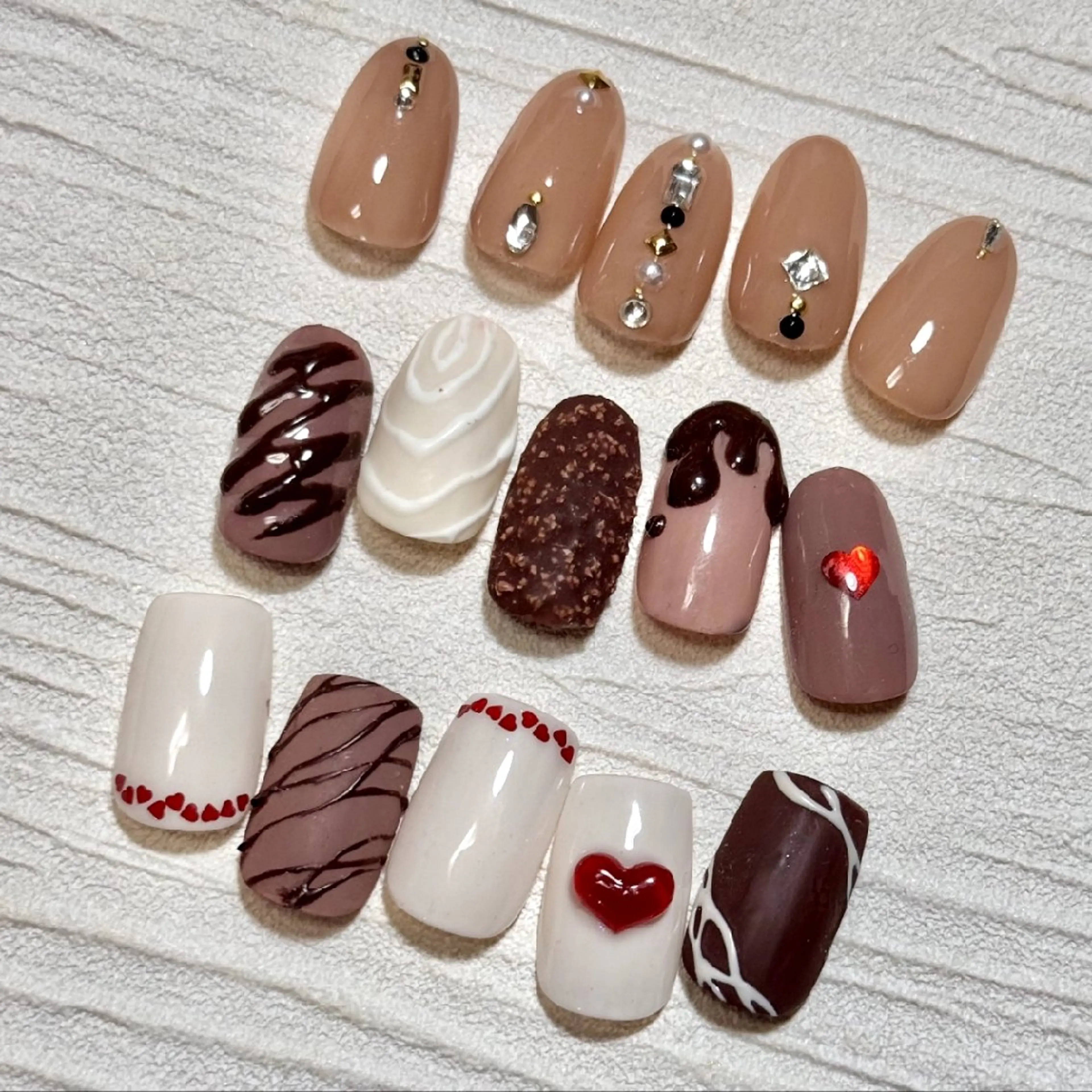 ネイル アートネイル ジェルネイル ガーリー オフィスネイル ハンドネイル muum_nail 新宿2分 三丁目1分のネイルデザイン