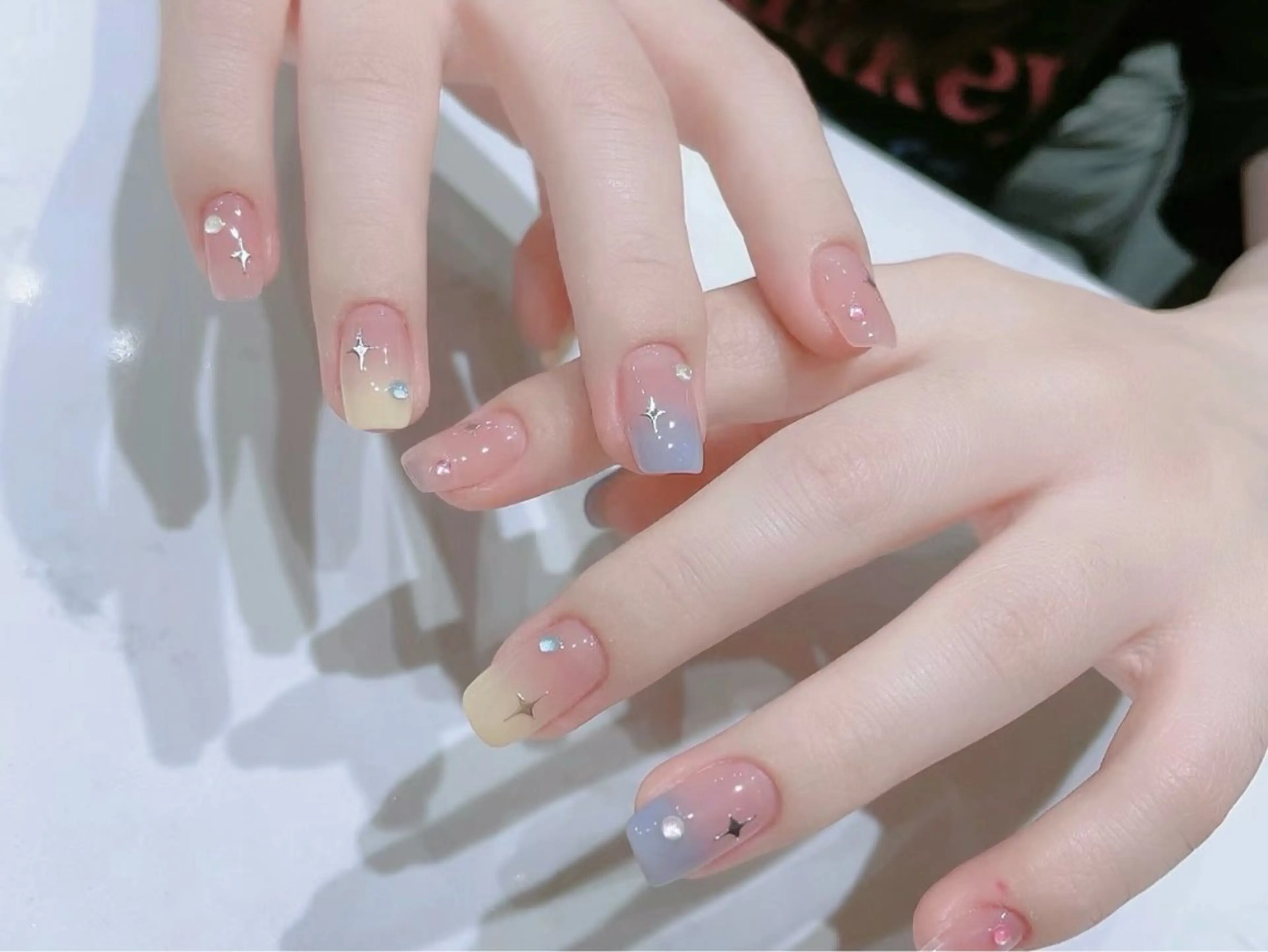 ネイル 成人式 フレンチネイル ジェルネイル グラデーション マグネットネイル ハンドネイル Rika  nail cocoのネイルデザイン