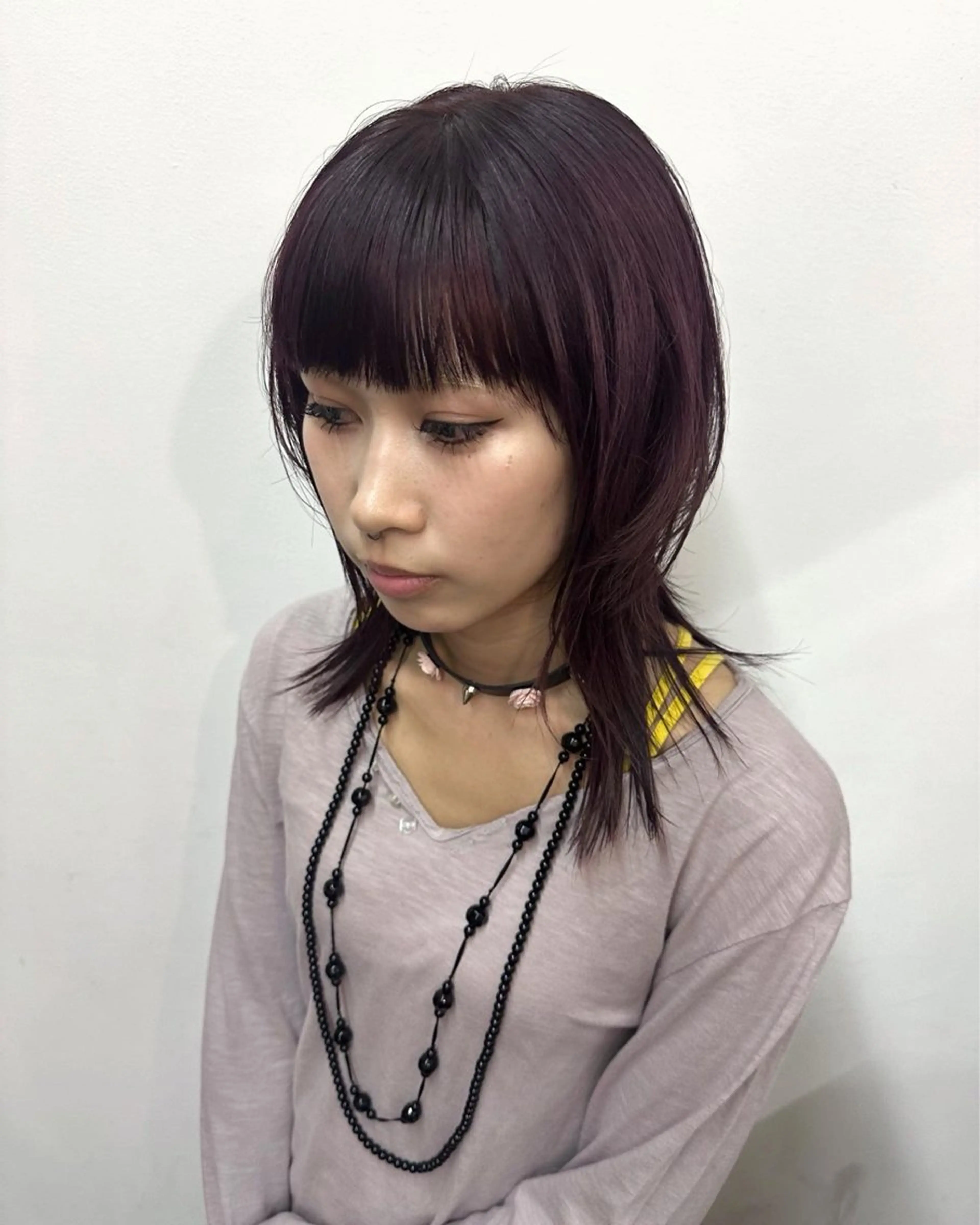 ミディアム カラー ブリーチ パープルカラー ヘアカラー 田中 瑠愛のヘアスタイル
