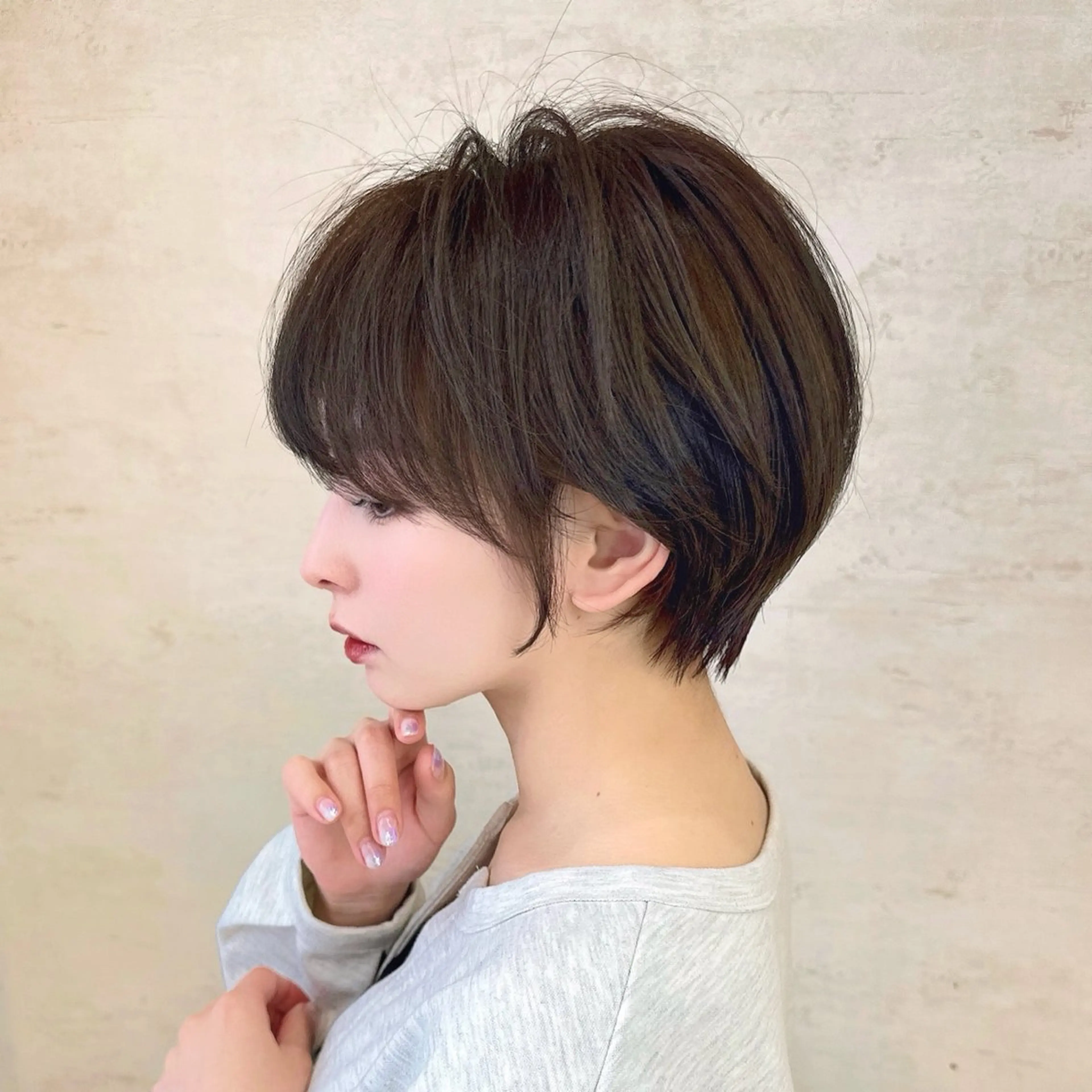 ショート カラー 荻野 峻輔/レイヤー /透明感カラーのヘアスタイル